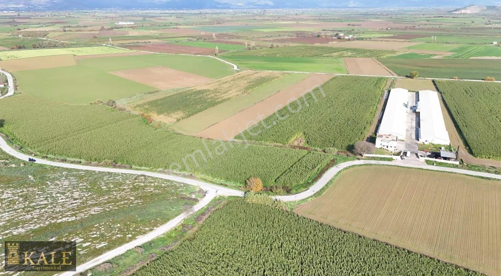 Kale'den Eskioba'da Asfalt Üstü Kupon Arazi - Görsel 3