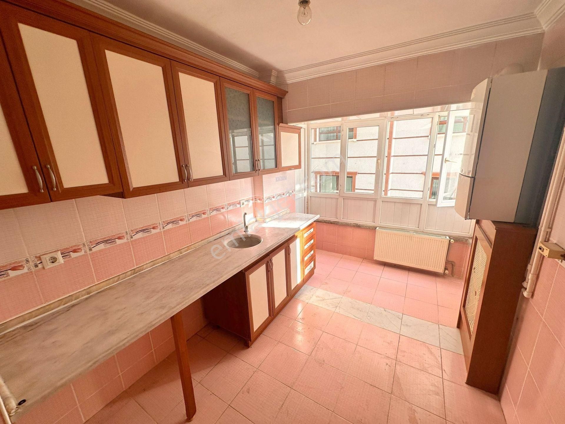 Şafak'tan 19 Mayıs'ta 3+1 Kat Konumlu Güney Cephe Geniş Acil - Görsel 17