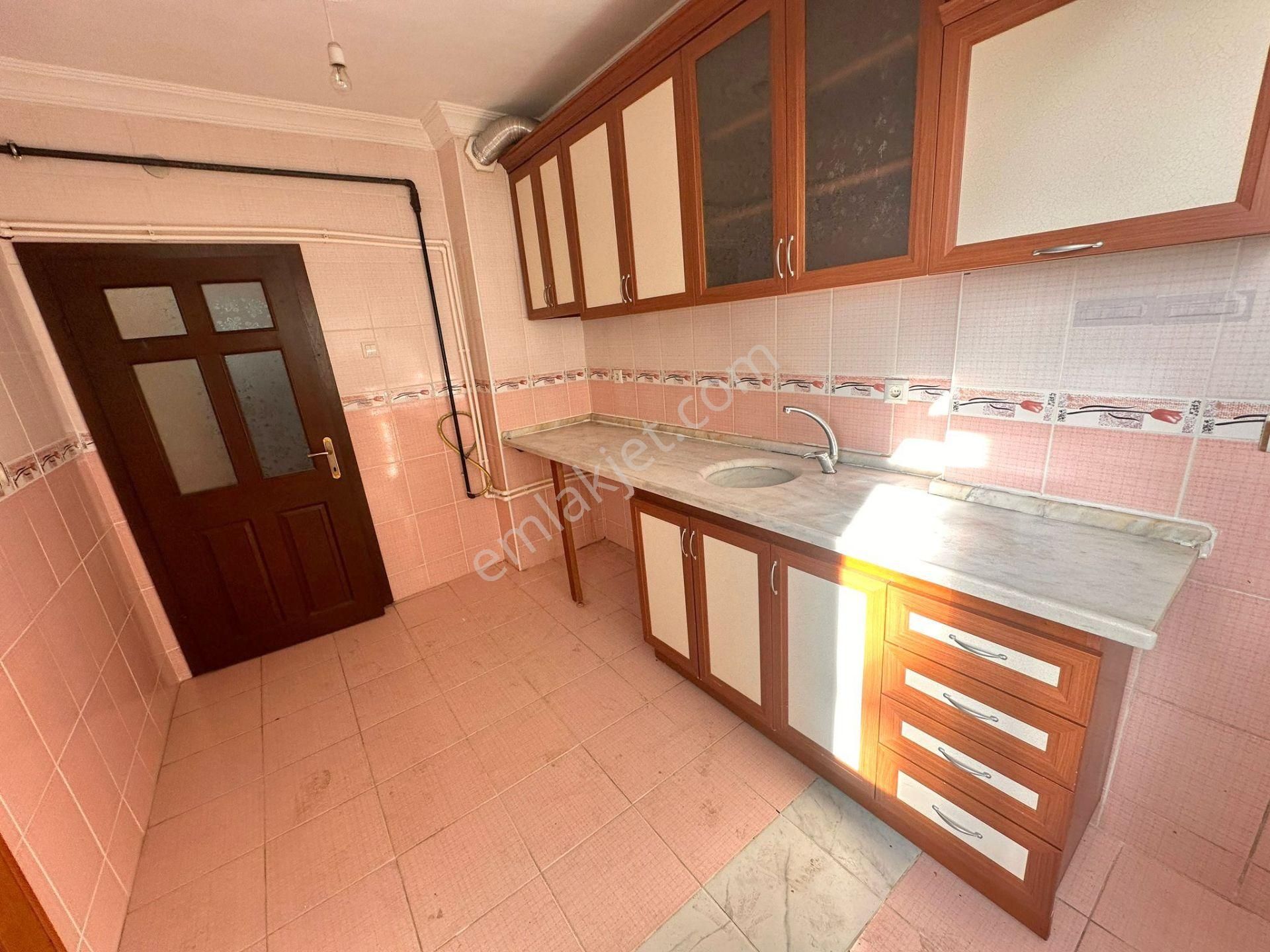 Şafak'tan 19 Mayıs'ta 3+1 Kat Konumlu Güney Cephe Geniş Acil - Görsel 3