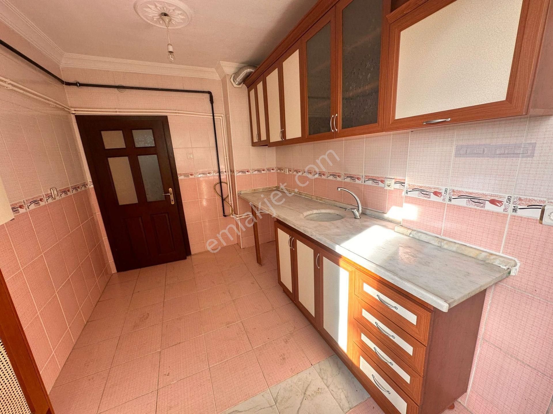 Şafak'tan 19 Mayıs'ta 3+1 Kat Konumlu Güney Cephe Geniş Acil - Görsel 19