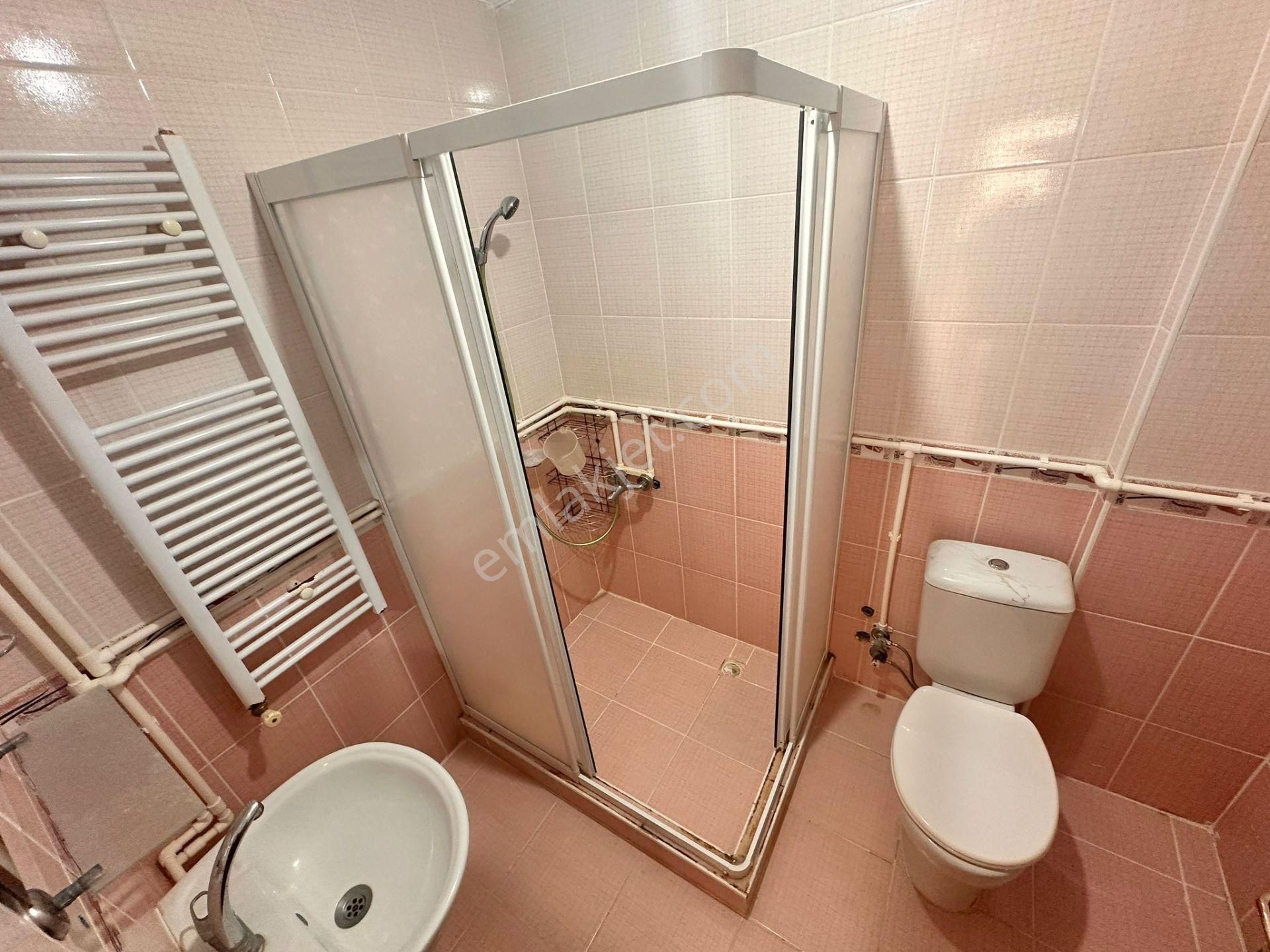 Şafak'tan 19 Mayıs'ta 3+1 Kat Konumlu Güney Cephe Geniş Acil - Görsel 18