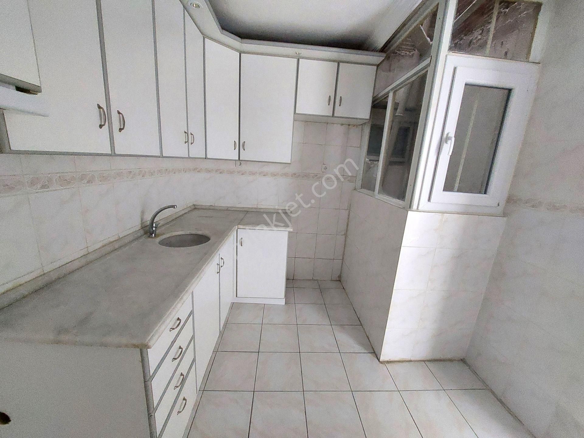 Kuşadası Marina'ya 150 Mt Deniz Manzaralı 2+1 Kiralık Daire - Görsel 11