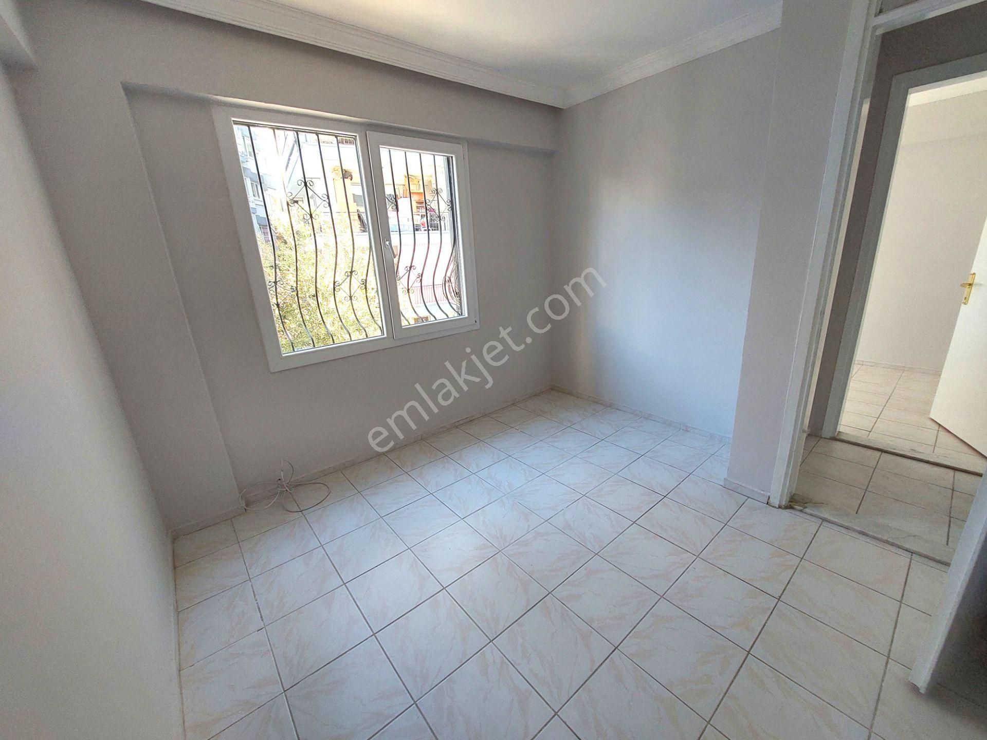 Kuşadası Marina'ya 150 Mt Deniz Manzaralı 2+1 Kiralık Daire - Görsel 17