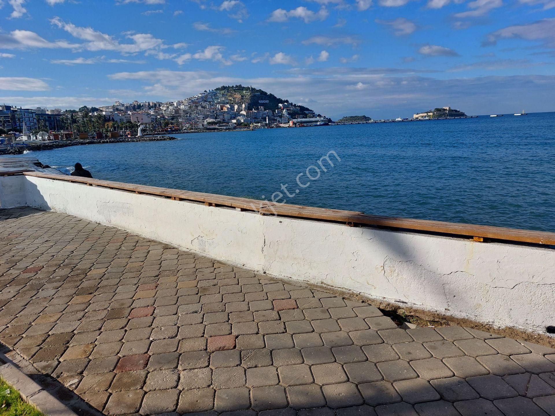 Kuşadası Marina'ya 150 Mt Deniz Manzaralı 2+1 Kiralık Daire - Görsel 27