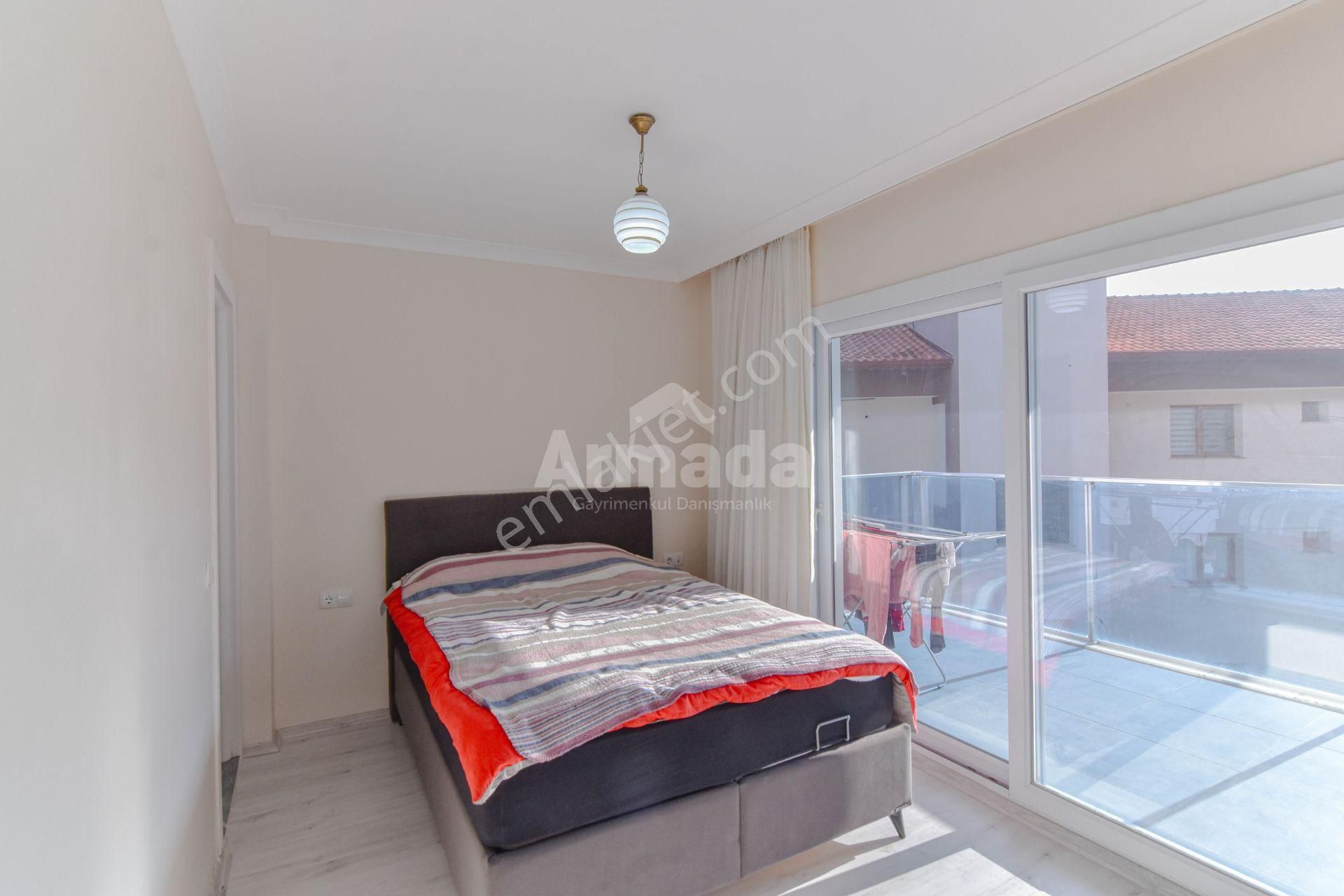 Kuşadası Kadınlar Denizi'nde Çift Cepheli/çift Balkonlu 2+1 - Görsel 12