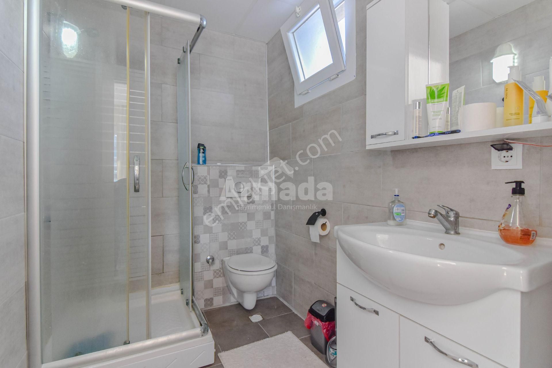 Kuşadası Kadınlar Denizi'nde Çift Cepheli/çift Balkonlu 2+1 - Görsel 15