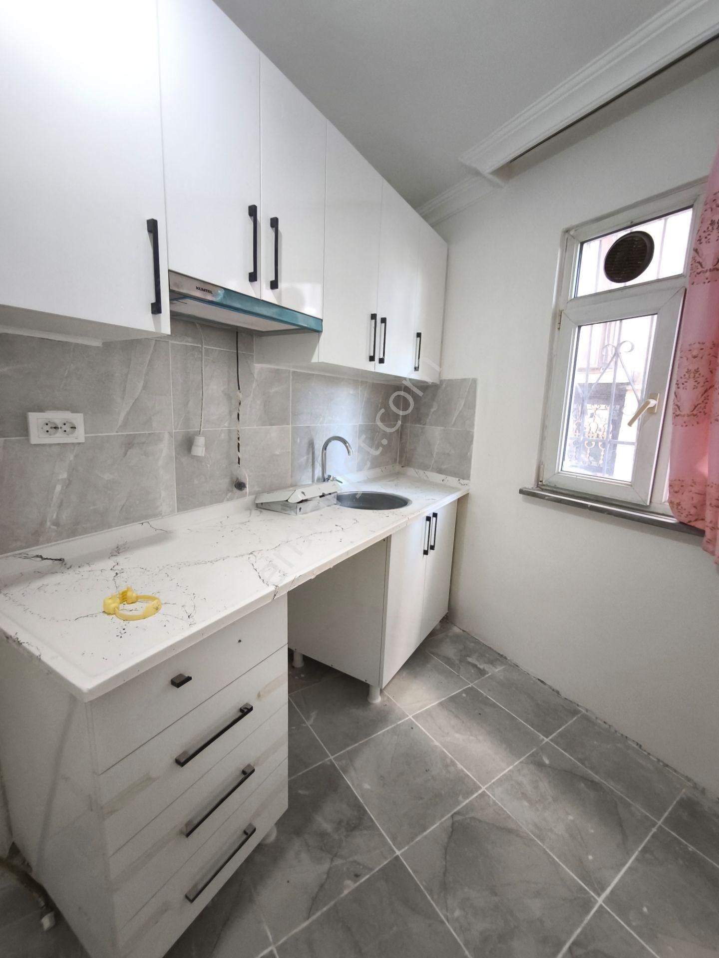 Fatih Ayvansaray Mh 1+1 / 65m2 / Düz Giriş / Masrafsız / Metrobüse 10 Dk - Görsel 10