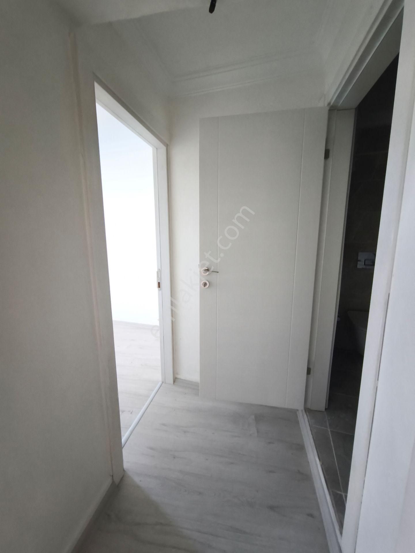 Fatih Ayvansaray Mh 1+1 / 65m2 / Düz Giriş / Masrafsız / Metrobüse 10 Dk - Görsel 18