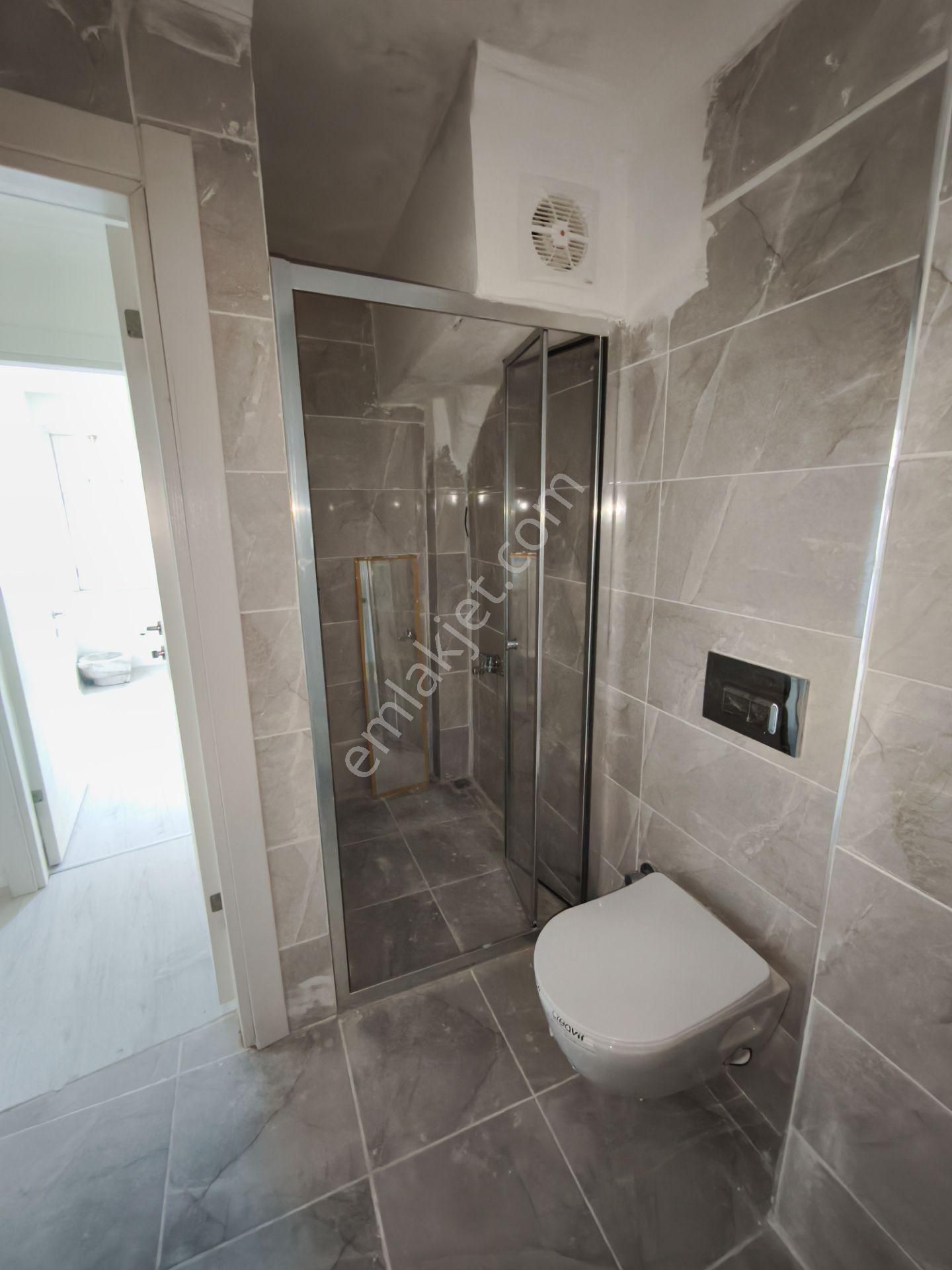 Fatih Ayvansaray Mh 1+1 / 65m2 / Düz Giriş / Masrafsız / Metrobüse 10 Dk - Görsel 23