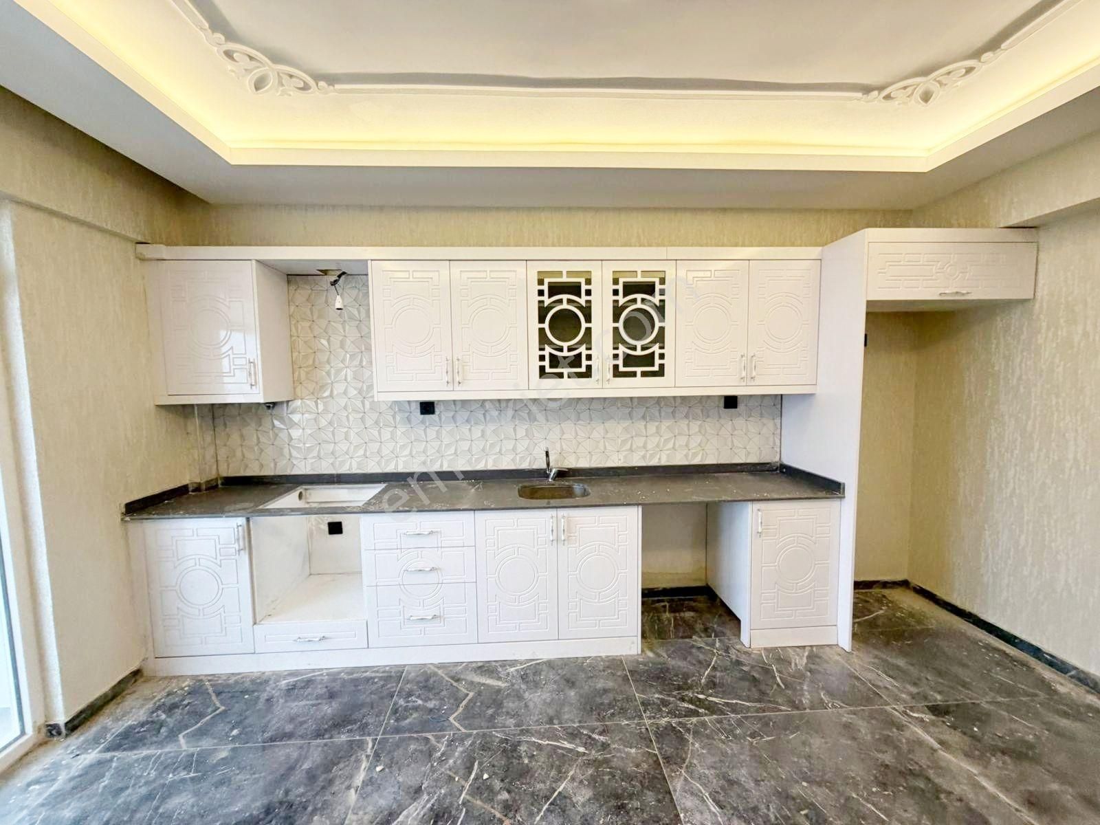 Göktürk'te Tribün Ev Sahibi Aranıyor! Stadyuma Sıfır Lüx Daire - Görsel 2