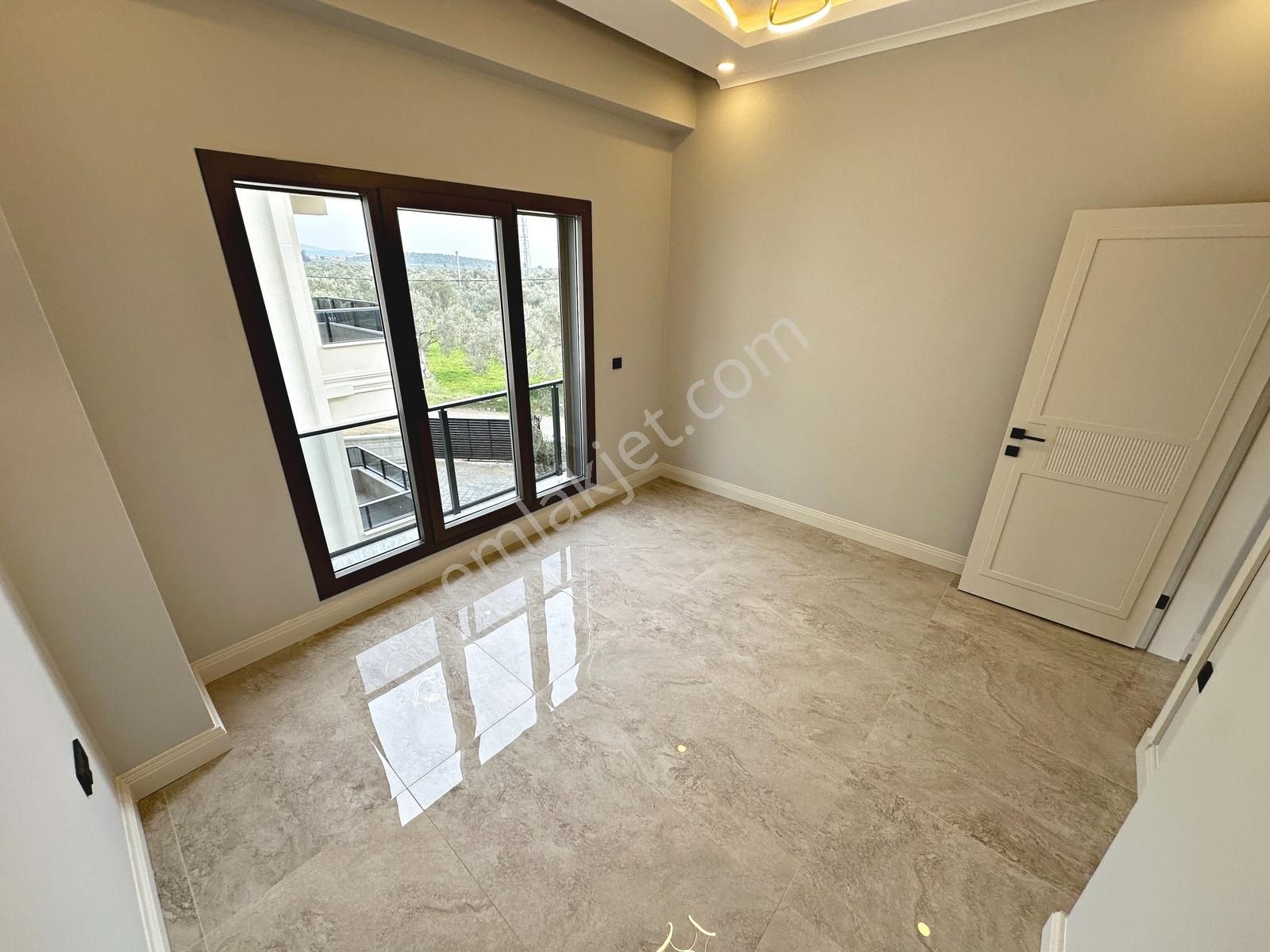 Ayanoğlundan Gürede Havuzlu Geniş Bahçeli Tam Müstakil 4+1 Villa - Görsel 28