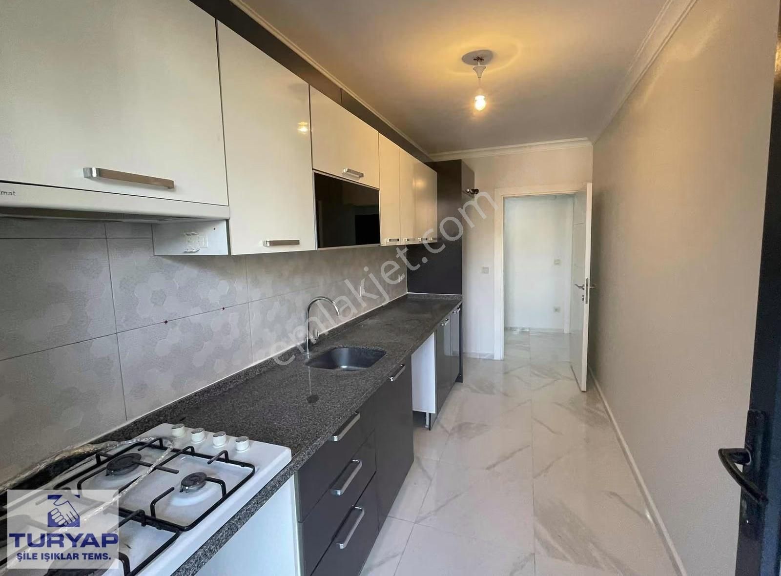 Turyap Güvencesiyle Satılık 3+1 Merkezde Daire. - Görsel 8