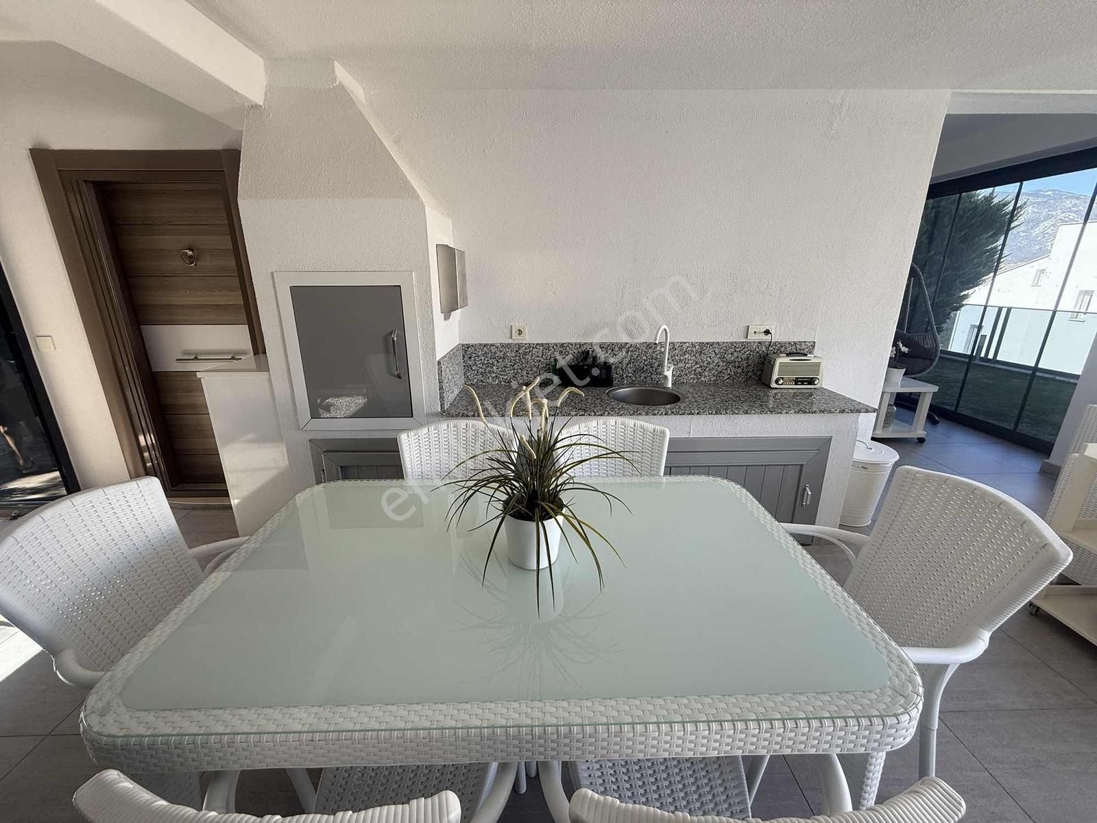 Eşsiz Deniz Manzaralı, Full Eşyalı, Özel Yapım, Tripleks Villa - Görsel 31