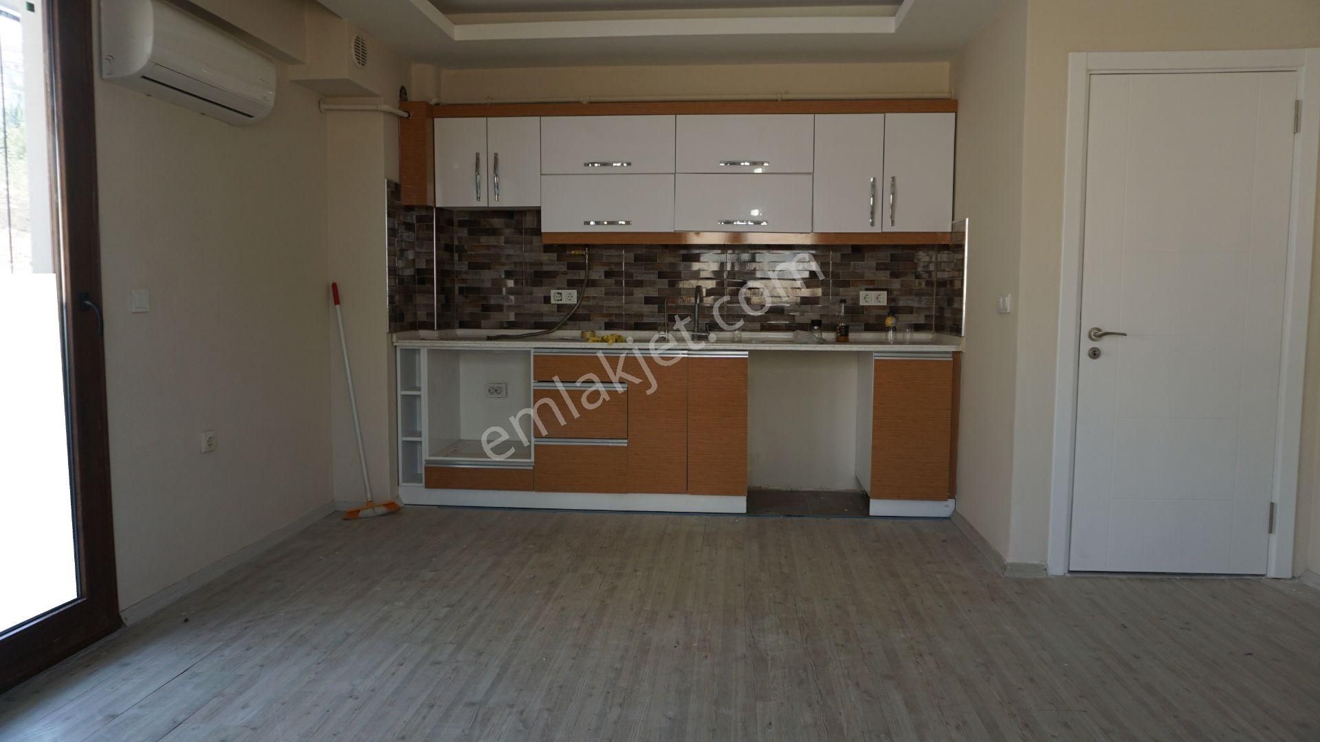 Çiğli Esentepede Kiralık Acık Mutfak Dogalgazlı Daire - Görsel 8