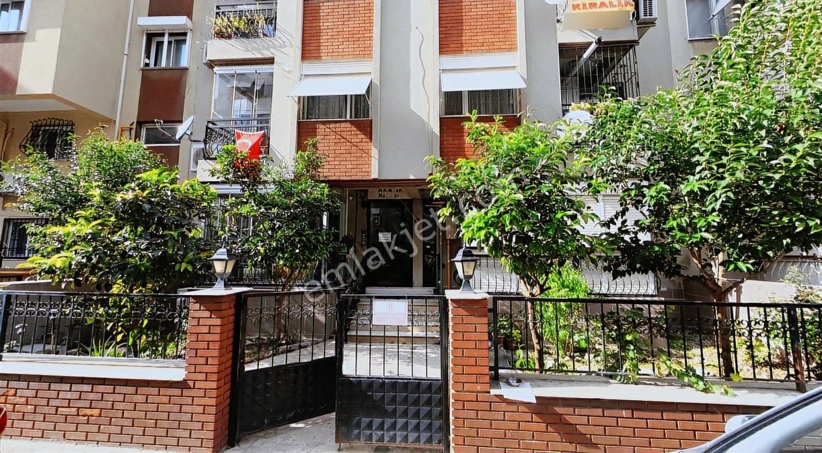 Karşıyaka Tershane Mahallesinde Satılık 3+1 Daire - Görsel 12