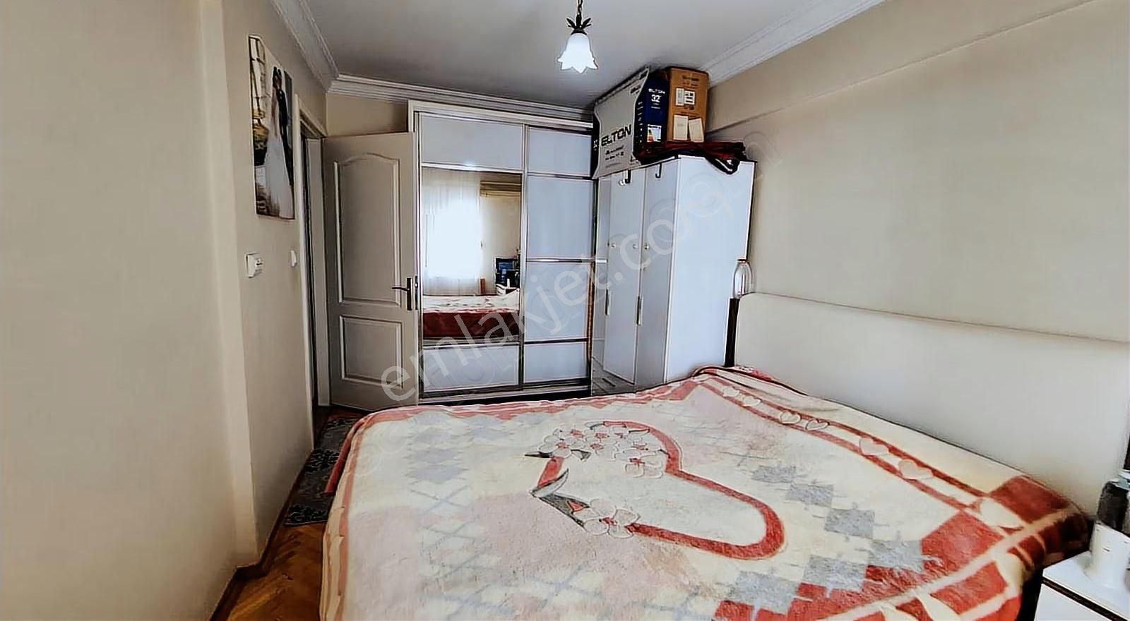 Karşıyaka Tershane Mahallesinde Satılık 3+1 Daire - Görsel 3