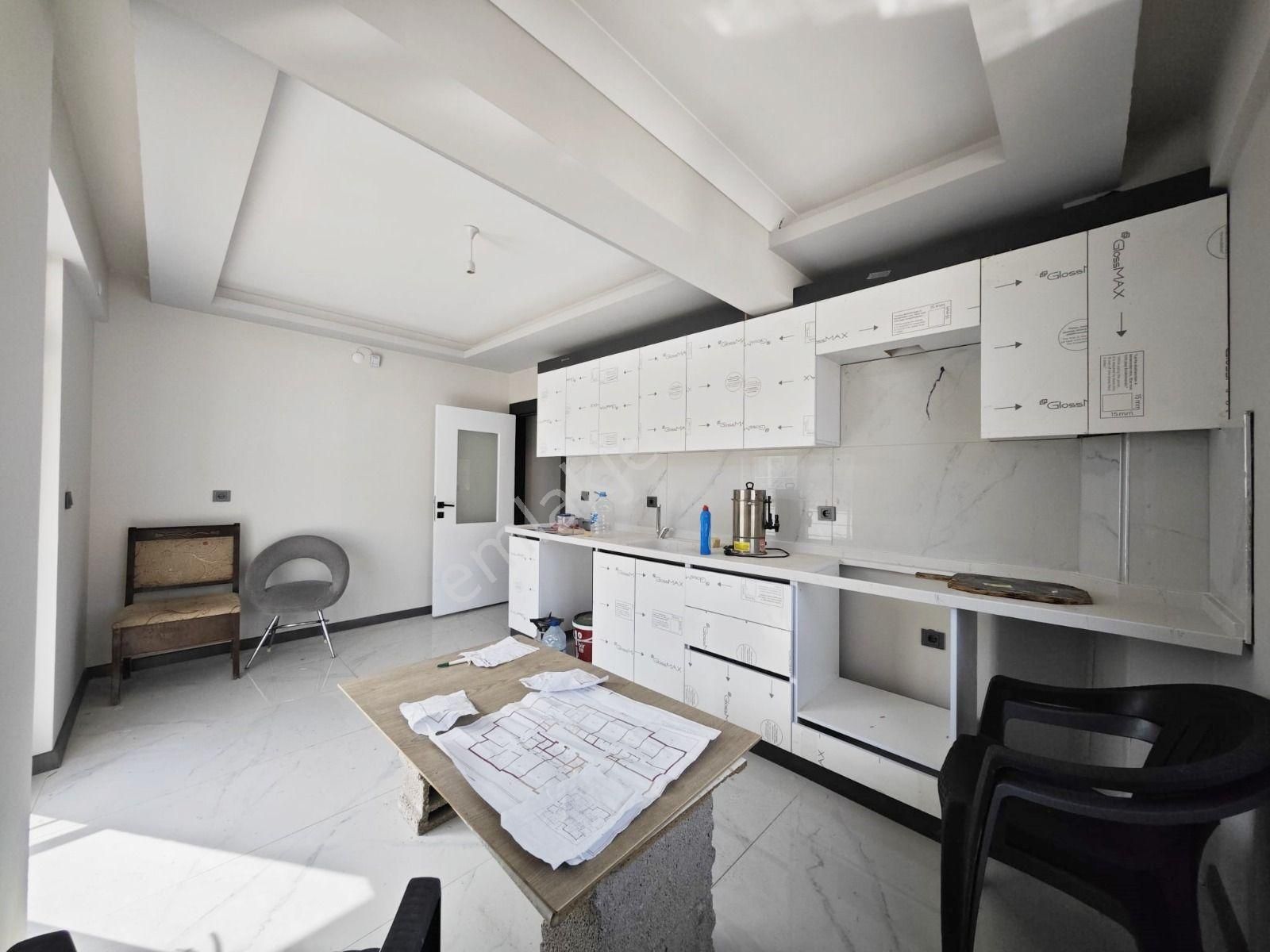 Bostancık Caddesi Yakınında Asansörlü 3+1 Ara Kat Satılık Sıfır Daire !! - Görsel 3