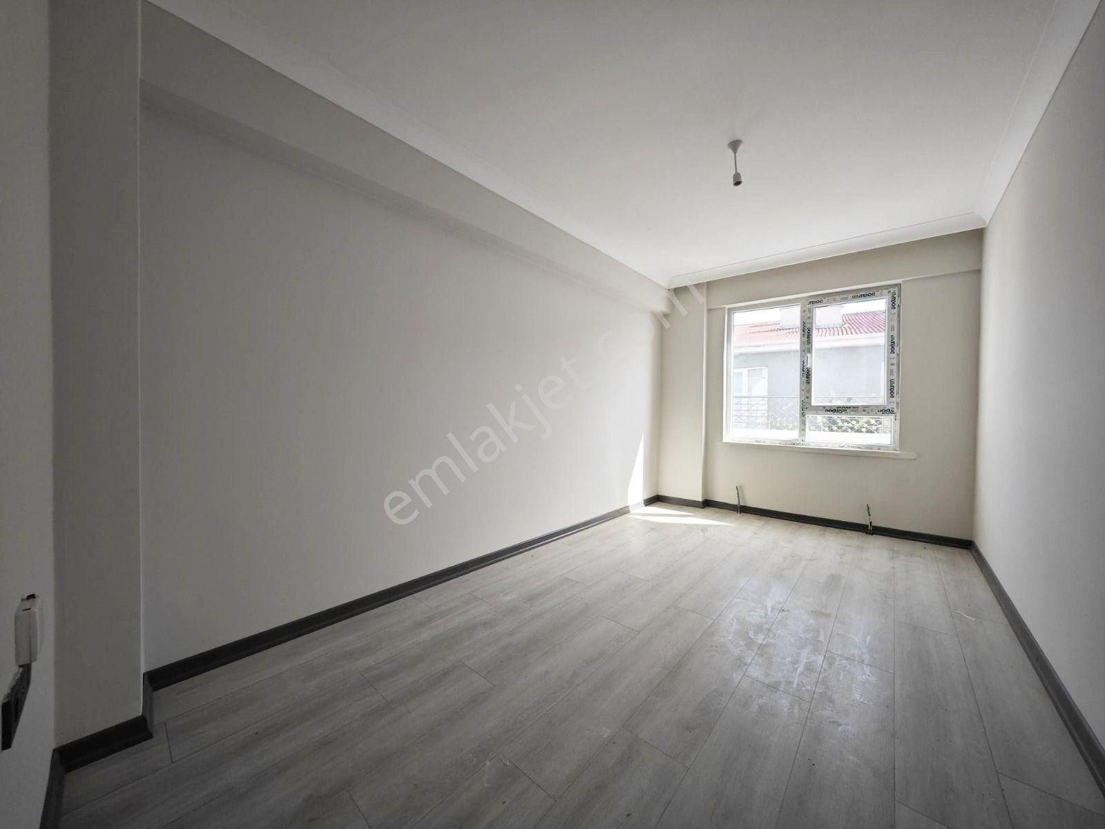 Bostancık Caddesi Yakınında Asansörlü 3+1 Ara Kat Satılık Sıfır Daire !! - Görsel 8