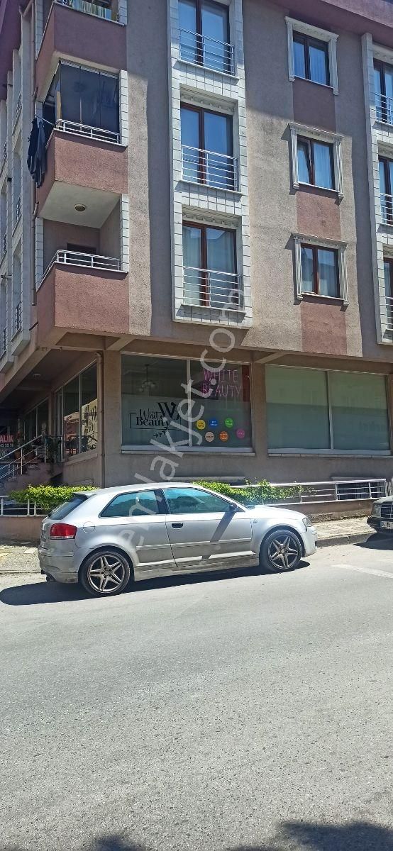 Armağanevlerdecadde Üzerindekuponköşe Binada, Çiftgeniş Cepheli - Görsel 2