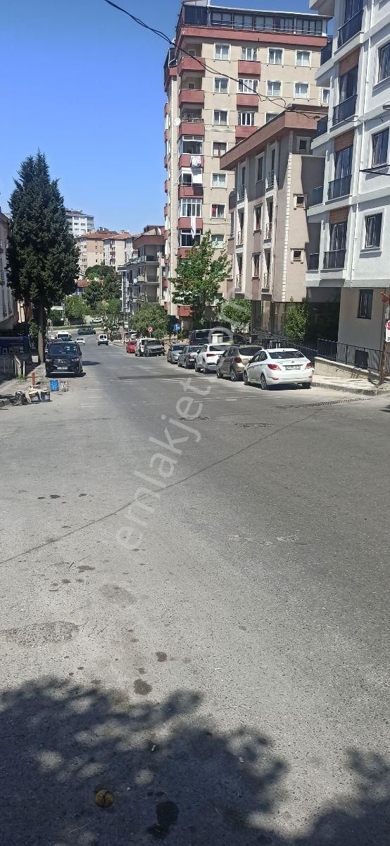 Armağanevlerdecadde Üzerindekuponköşe Binada, Çiftgeniş Cepheli - Görsel 3