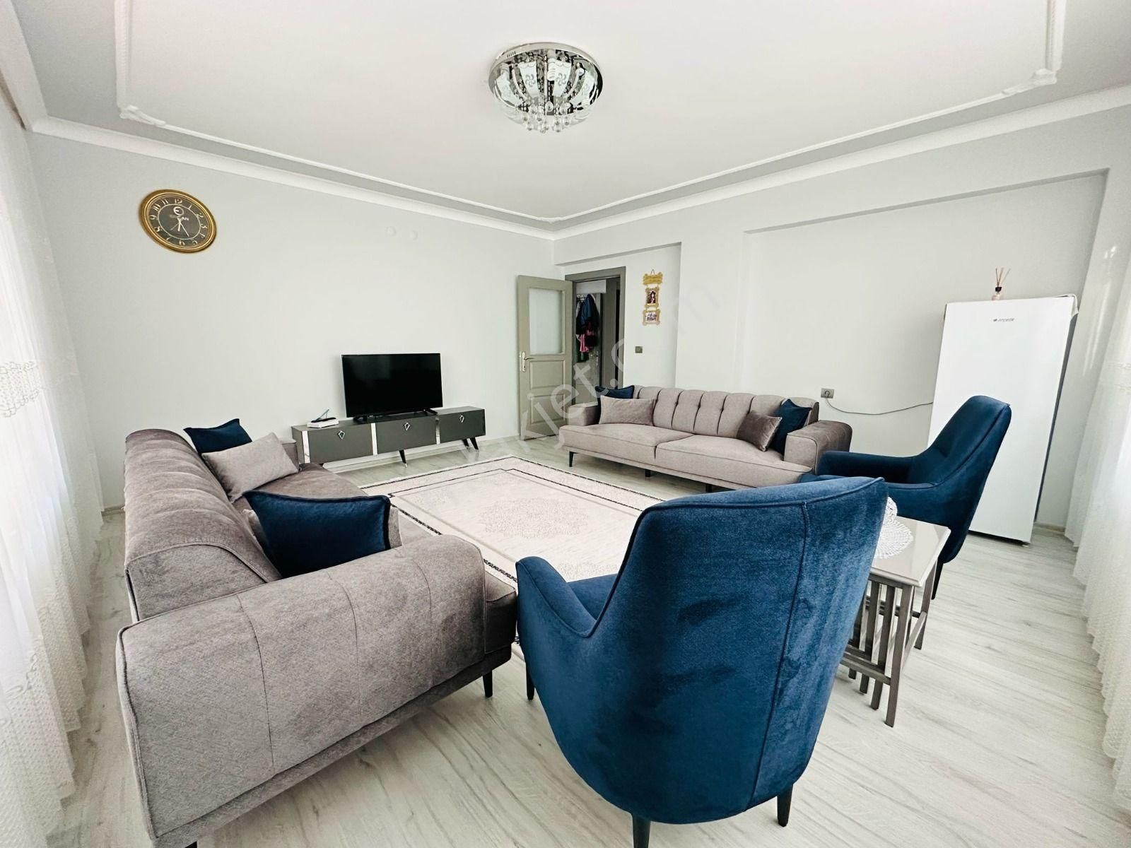 Ekin'de Yüzme Havuzu Yakınında Full Yapılı Asansörlü 3+1 Ara Kat Satılık Daire !! - Görsel 3