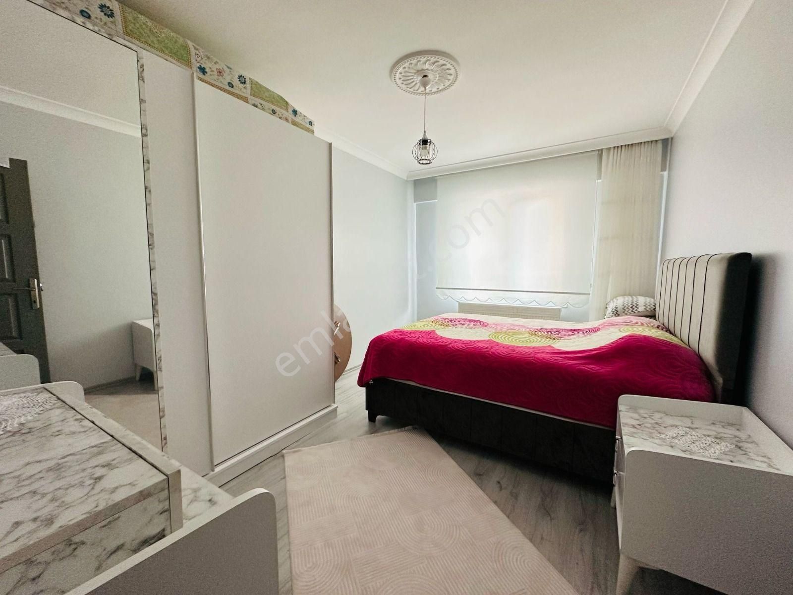 Ekin'de Yüzme Havuzu Yakınında Full Yapılı Asansörlü 3+1 Ara Kat Satılık Daire !! - Görsel 15