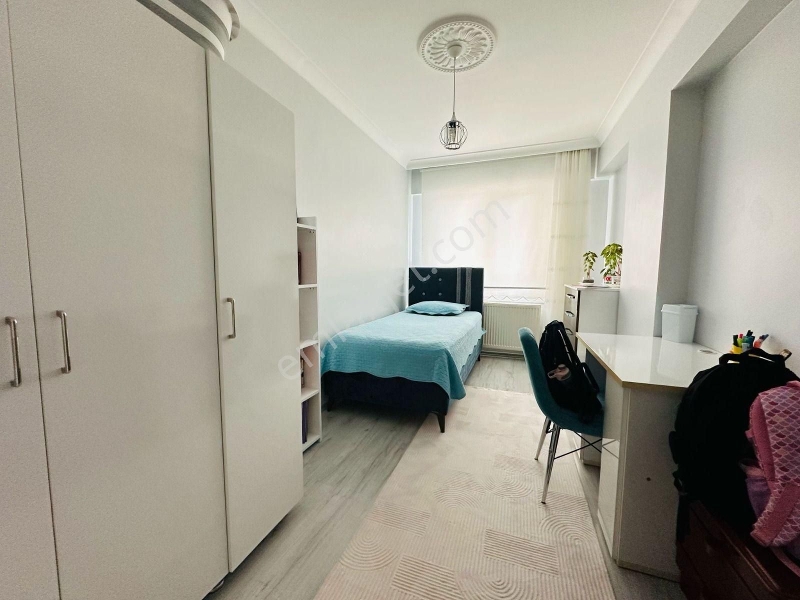 Ekin'de Yüzme Havuzu Yakınında Full Yapılı Asansörlü 3+1 Ara Kat Satılık Daire !! - Görsel 11