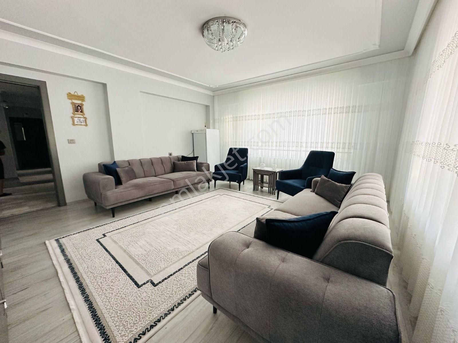 Ekin'de Yüzme Havuzu Yakınında Full Yapılı Asansörlü 3+1 Ara Kat Satılık Daire !!