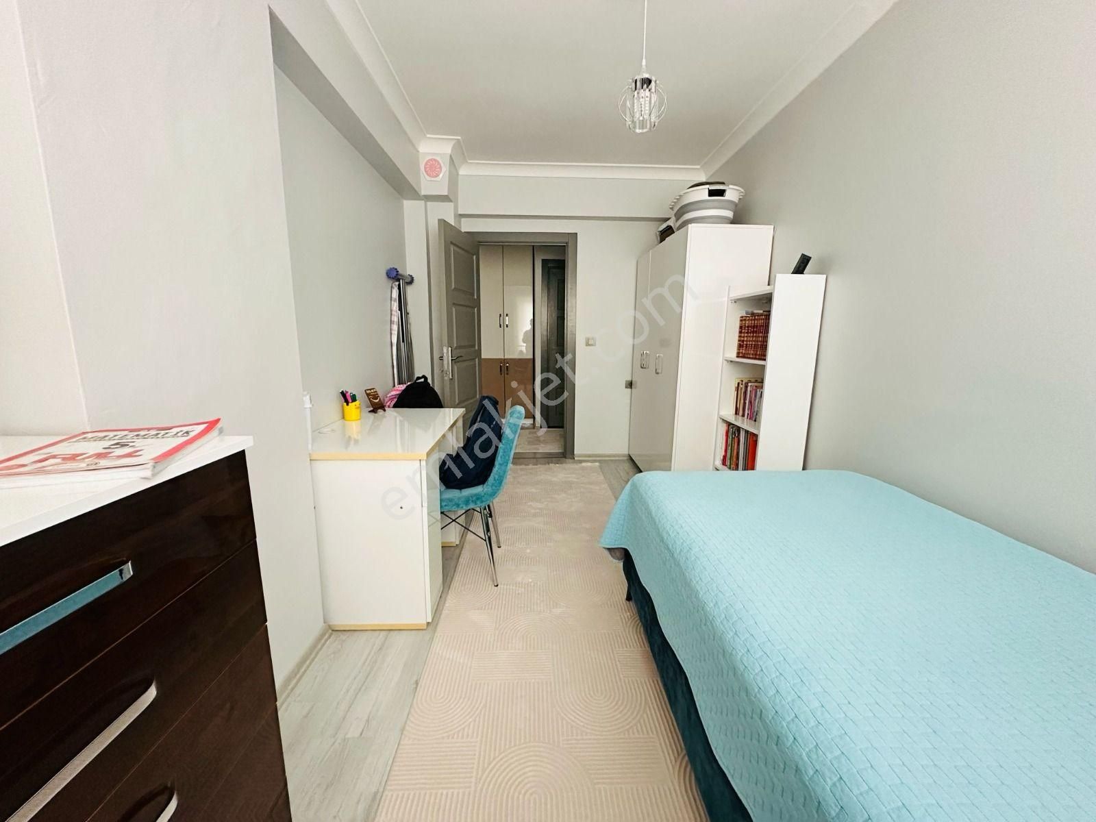 Ekin'de Yüzme Havuzu Yakınında Full Yapılı Asansörlü 3+1 Ara Kat Satılık Daire !! - Görsel 12