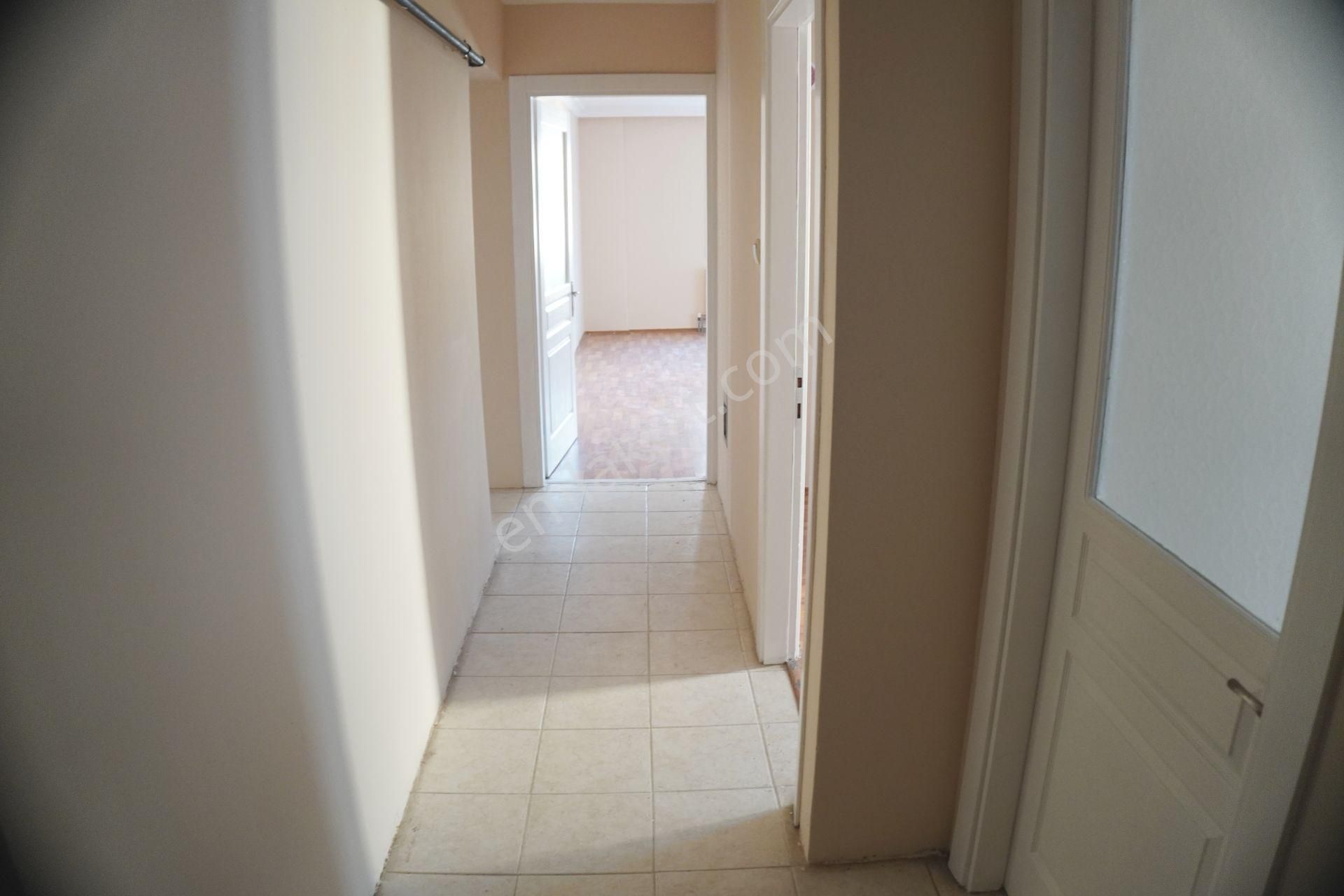 Egekent 2 De Kiralık 3+1 Doğalgazlı+balkonlu Çiğli Serkan Dan - Görsel 17