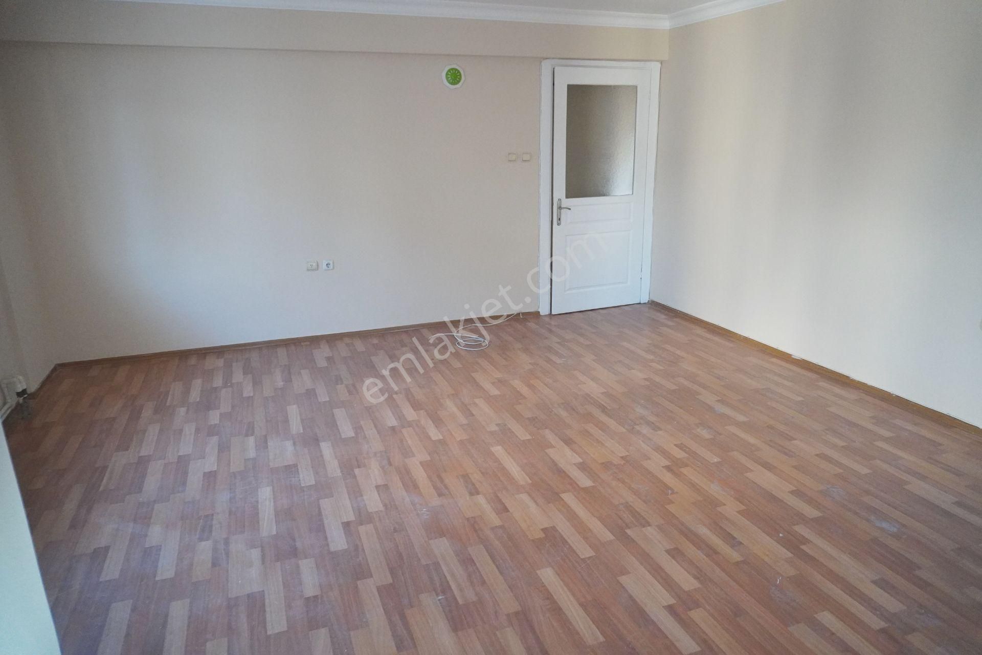 Egekent 2 De Kiralık 3+1 Doğalgazlı+balkonlu Çiğli Serkan Dan - Görsel 6