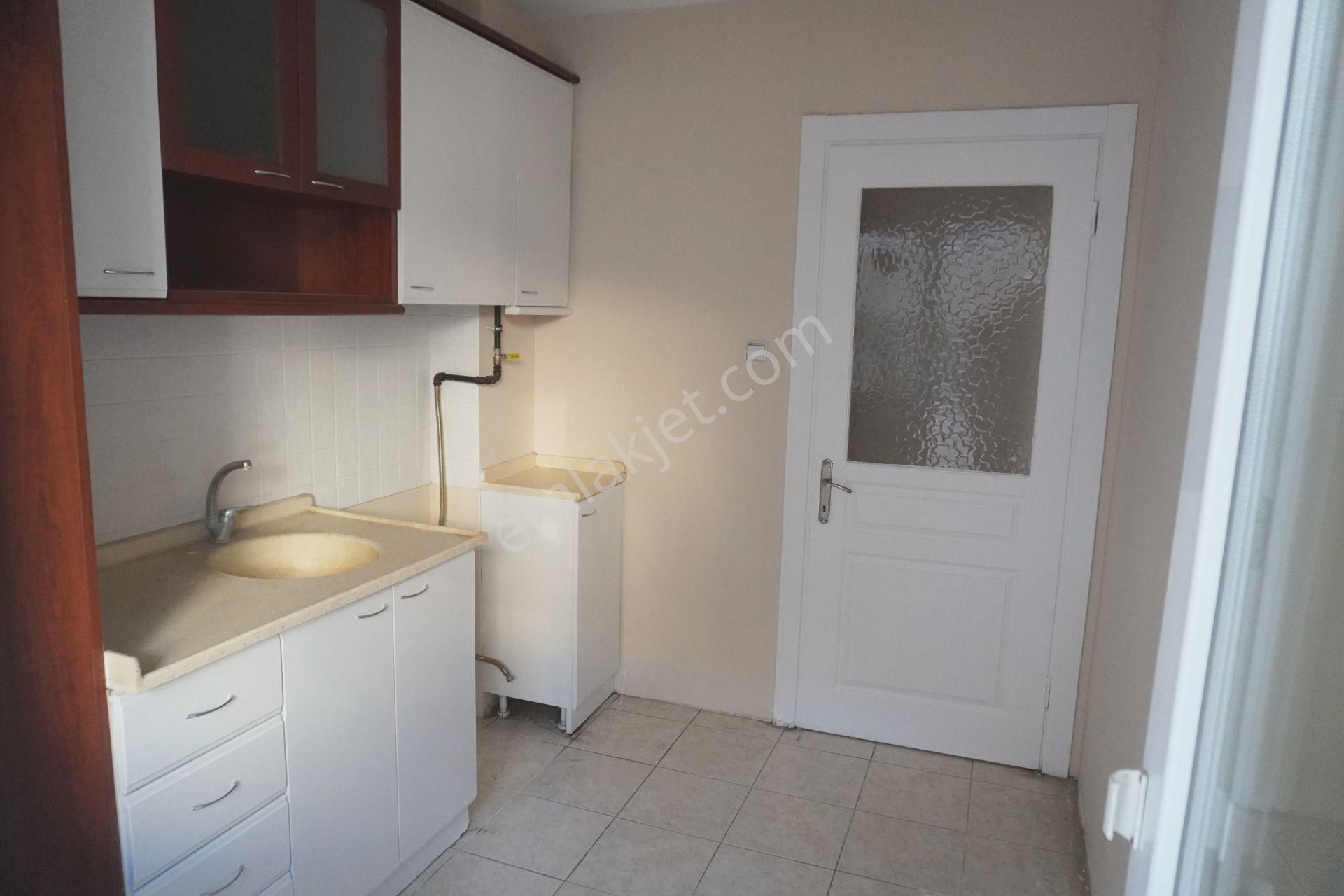 Egekent 2 De Kiralık 3+1 Doğalgazlı+balkonlu Çiğli Serkan Dan - Görsel 4