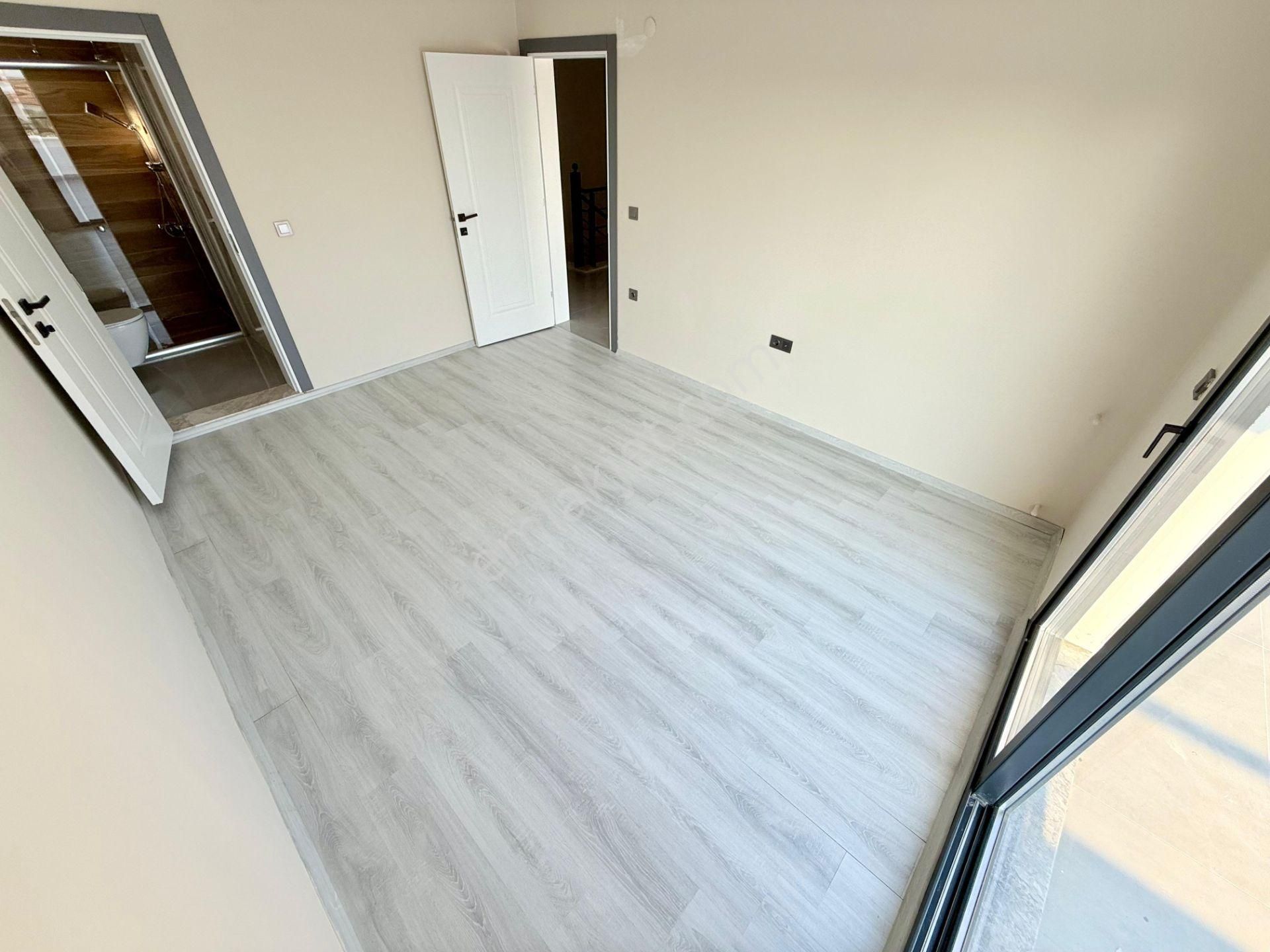 ▶ ▶ Akçay Körfez'den 610 M2 Arsa İçinde Havuzlu 4+1 Tam Bağımsız Villa - Görsel 22