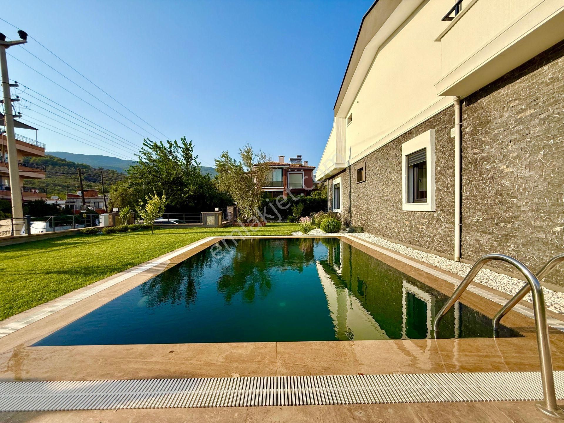 ▶ ▶ Akçay Körfez'den 610 M2 Arsa İçinde Havuzlu 4+1 Tam Bağımsız Villa - Görsel 3