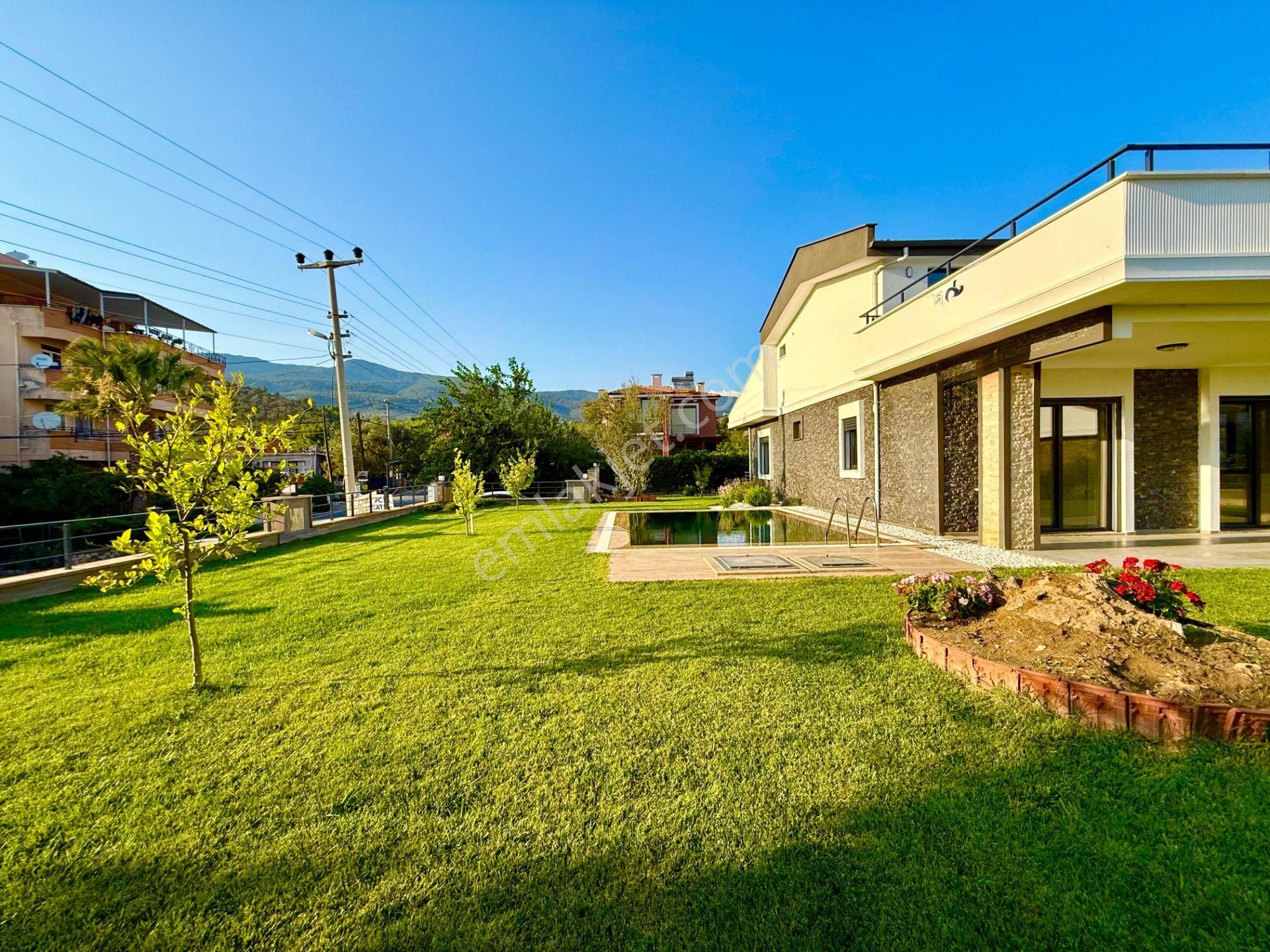 ▶ ▶ Akçay Körfez'den 610 M2 Arsa İçinde Havuzlu 4+1 Tam Bağımsız Villa - Görsel 4