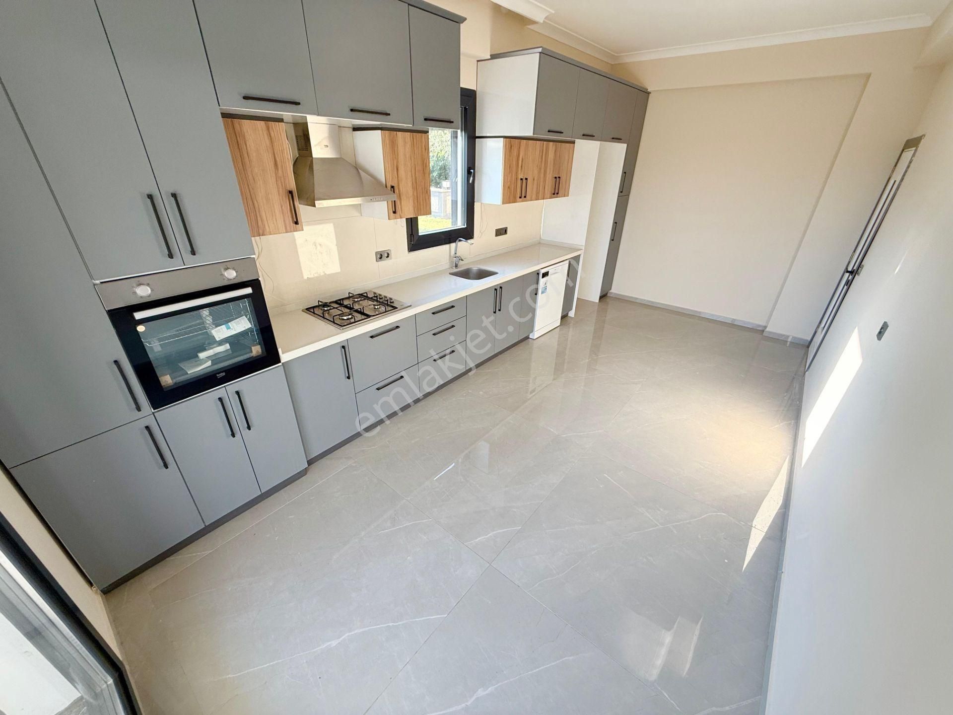 ▶ ▶ Akçay Körfez'den 610 M2 Arsa İçinde Havuzlu 4+1 Tam Bağımsız Villa - Görsel 9