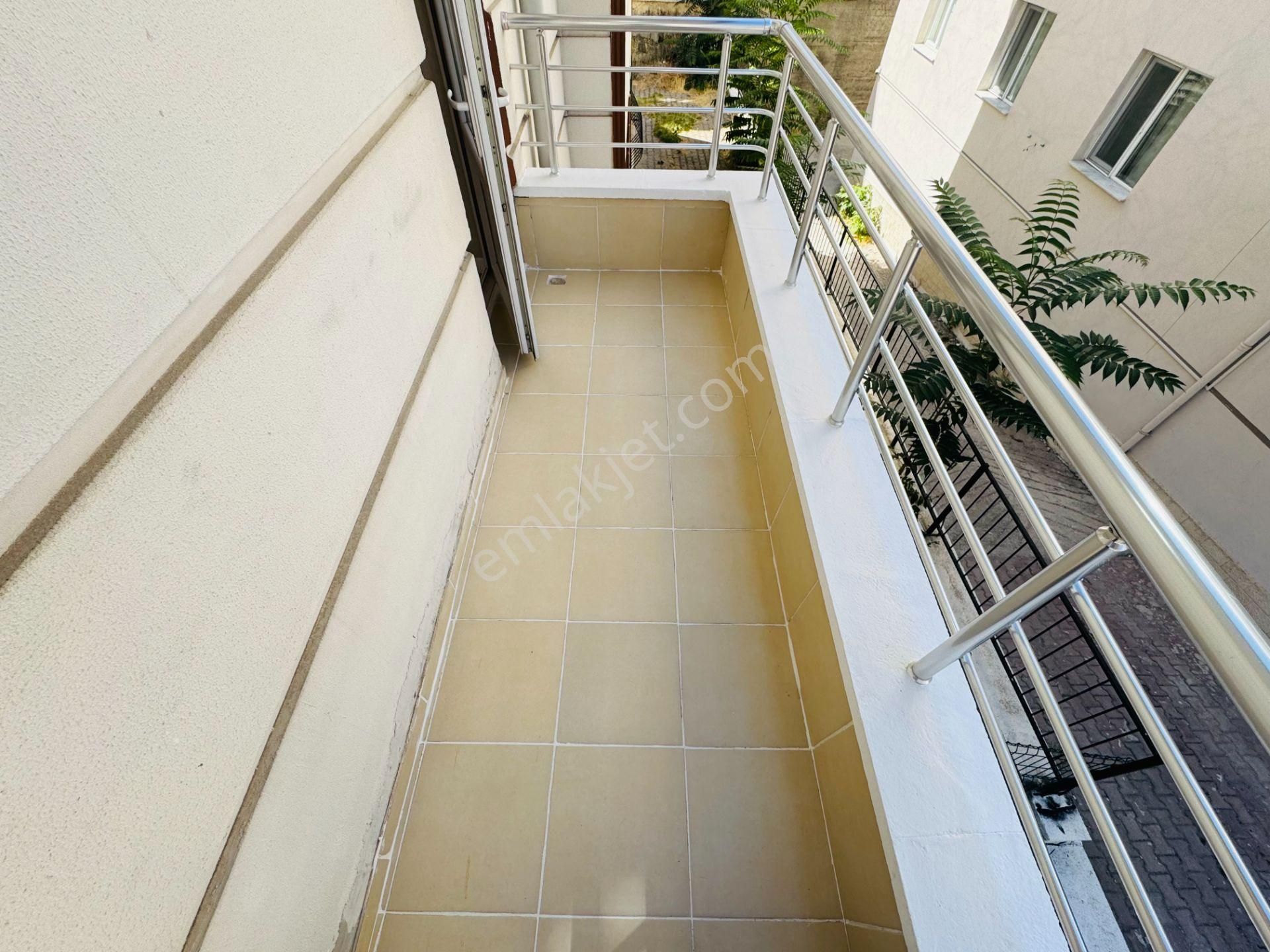 Nam-ak Emlak'tan ▓ Fatih Mah, 4+1 160m² 2 Banyolu Arakat Full Yapılı - Görsel 13