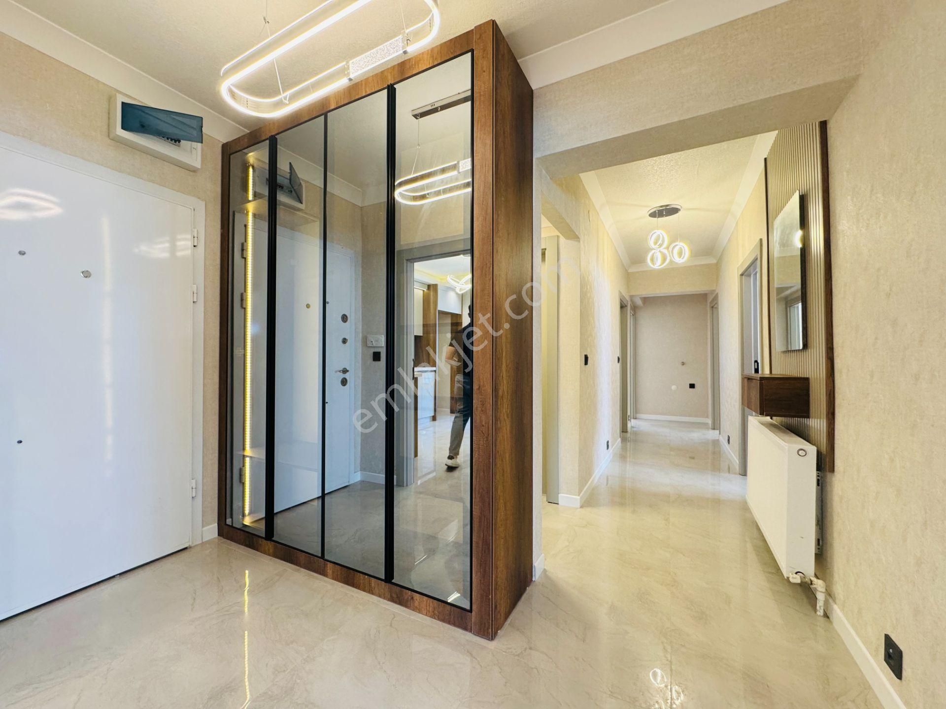 Nam-ak Emlak'tan ▓ Fatih Mah, 4+1 160m² 2 Banyolu Arakat Full Yapılı - Görsel 31