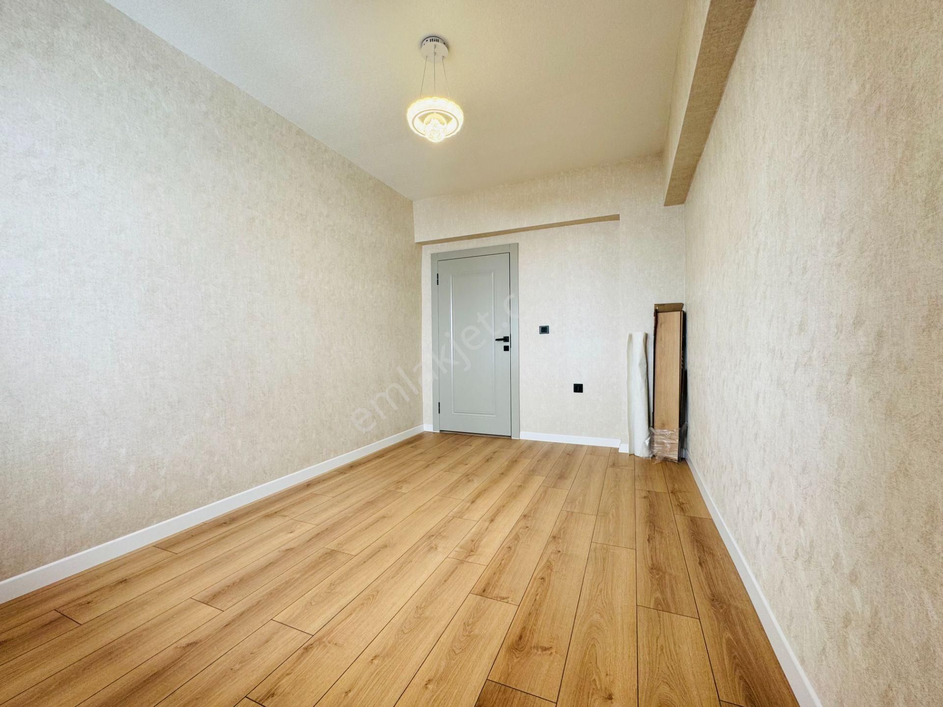 Nam-ak Emlak'tan ▓ Fatih Mah, 4+1 160m² 2 Banyolu Arakat Full Yapılı - Görsel 21