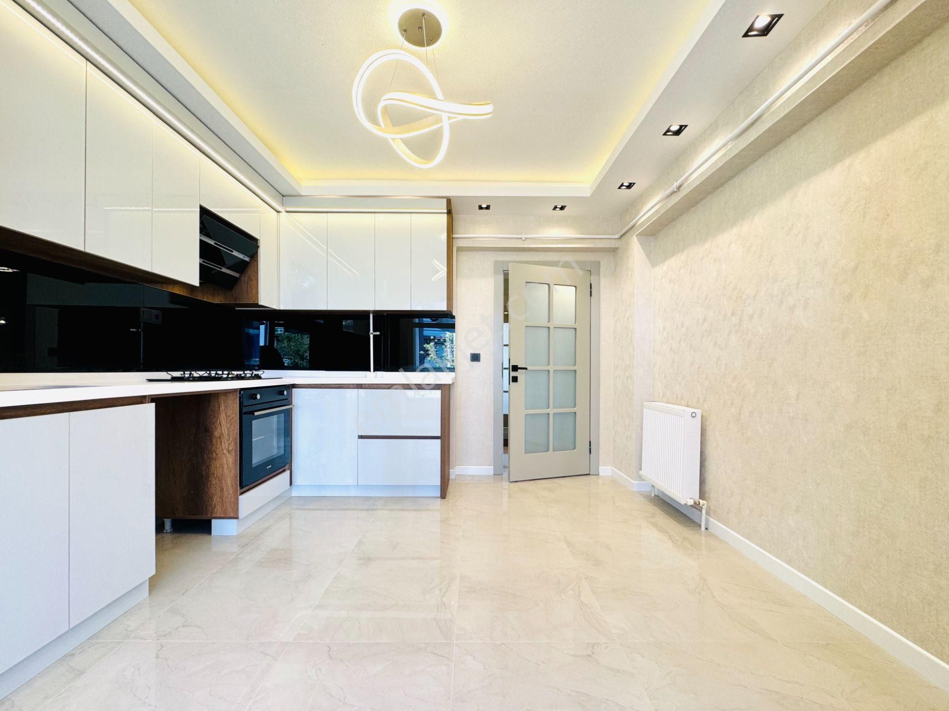 Nam-ak Emlak'tan ▓ Fatih Mah, 4+1 160m² 2 Banyolu Arakat Full Yapılı - Görsel 5