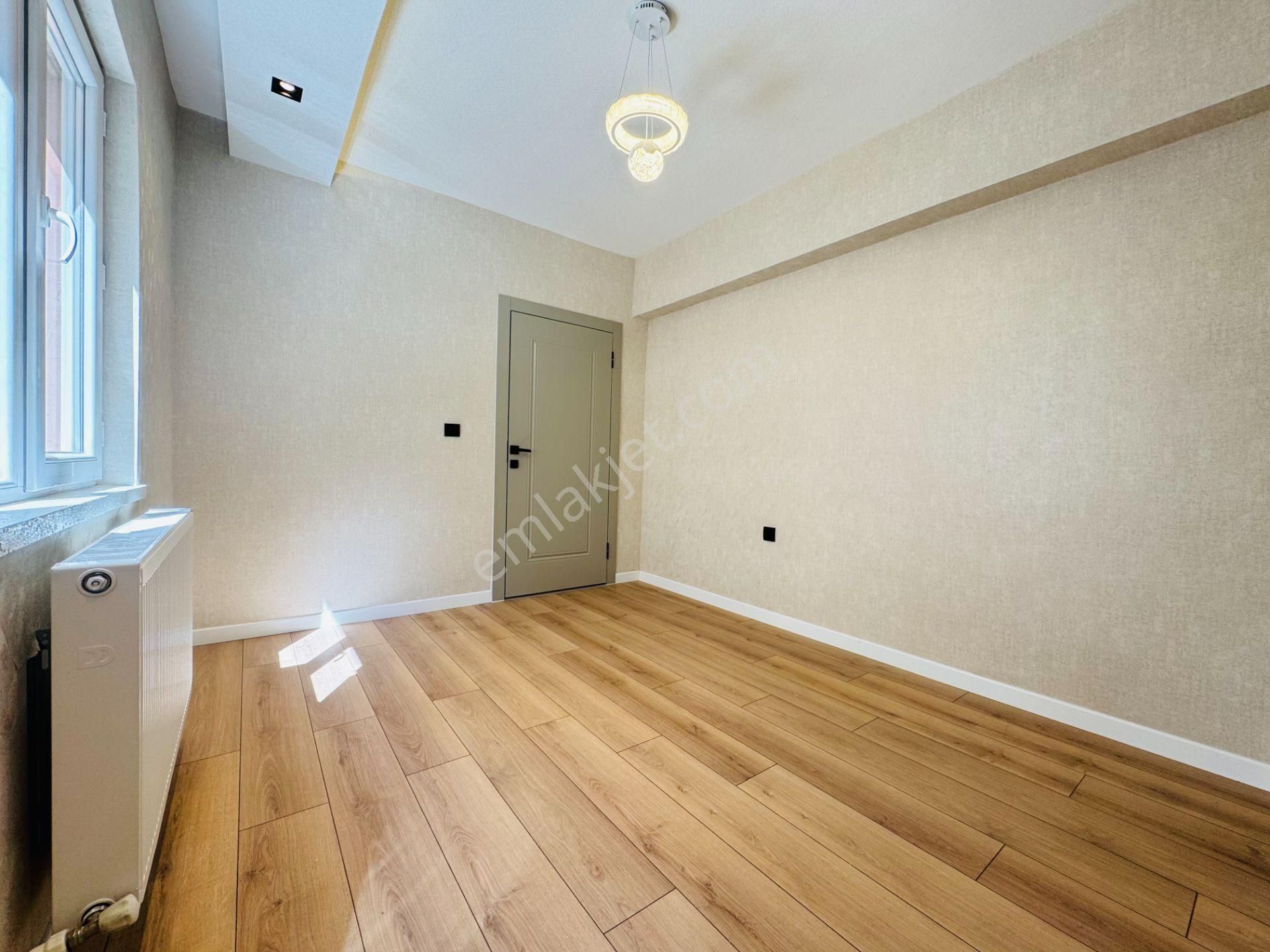 Nam-ak Emlak'tan ▓ Fatih Mah, 4+1 160m² 2 Banyolu Arakat Full Yapılı - Görsel 24