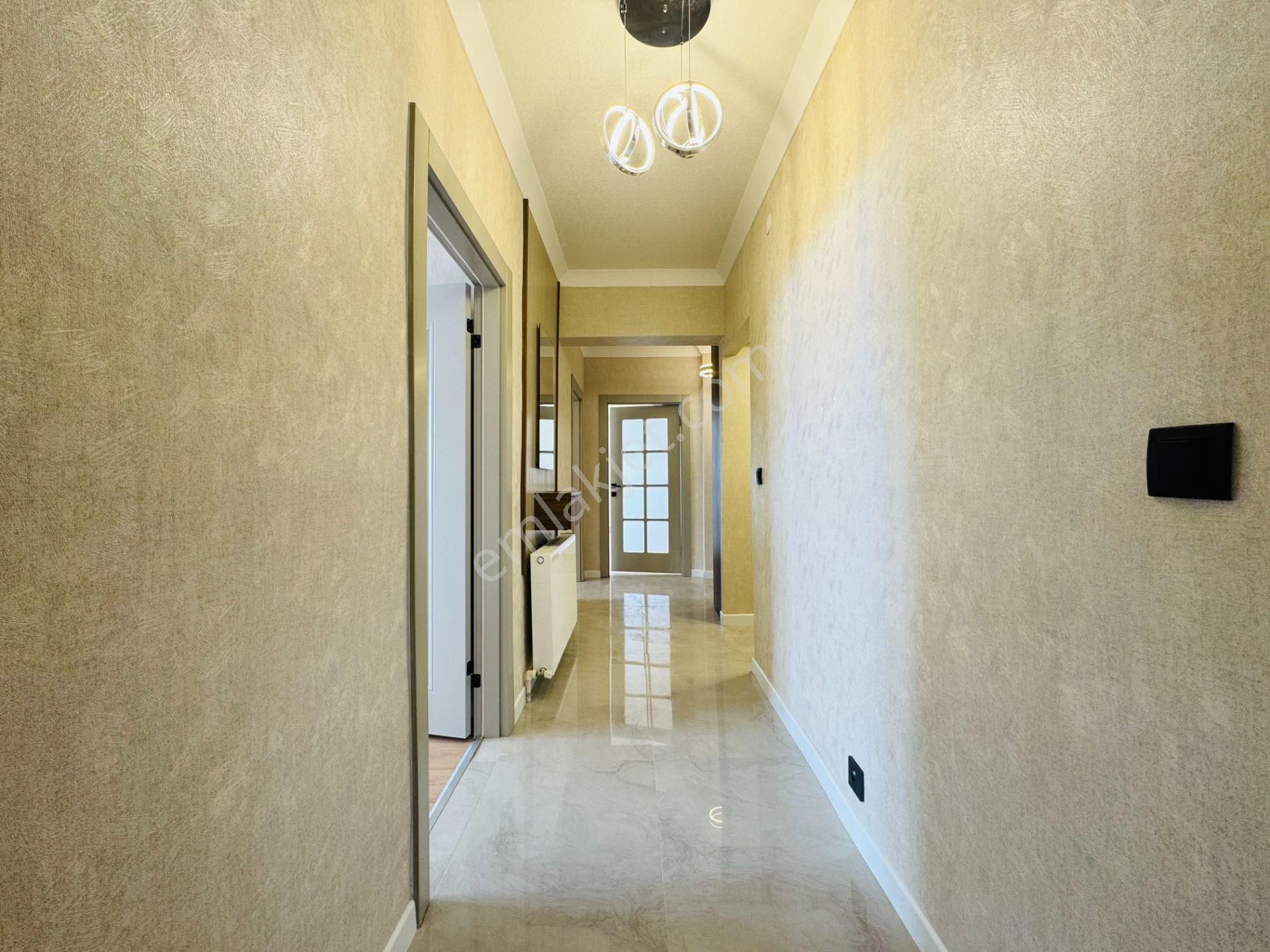 Nam-ak Emlak'tan ▓ Fatih Mah, 4+1 160m² 2 Banyolu Arakat Full Yapılı - Görsel 29