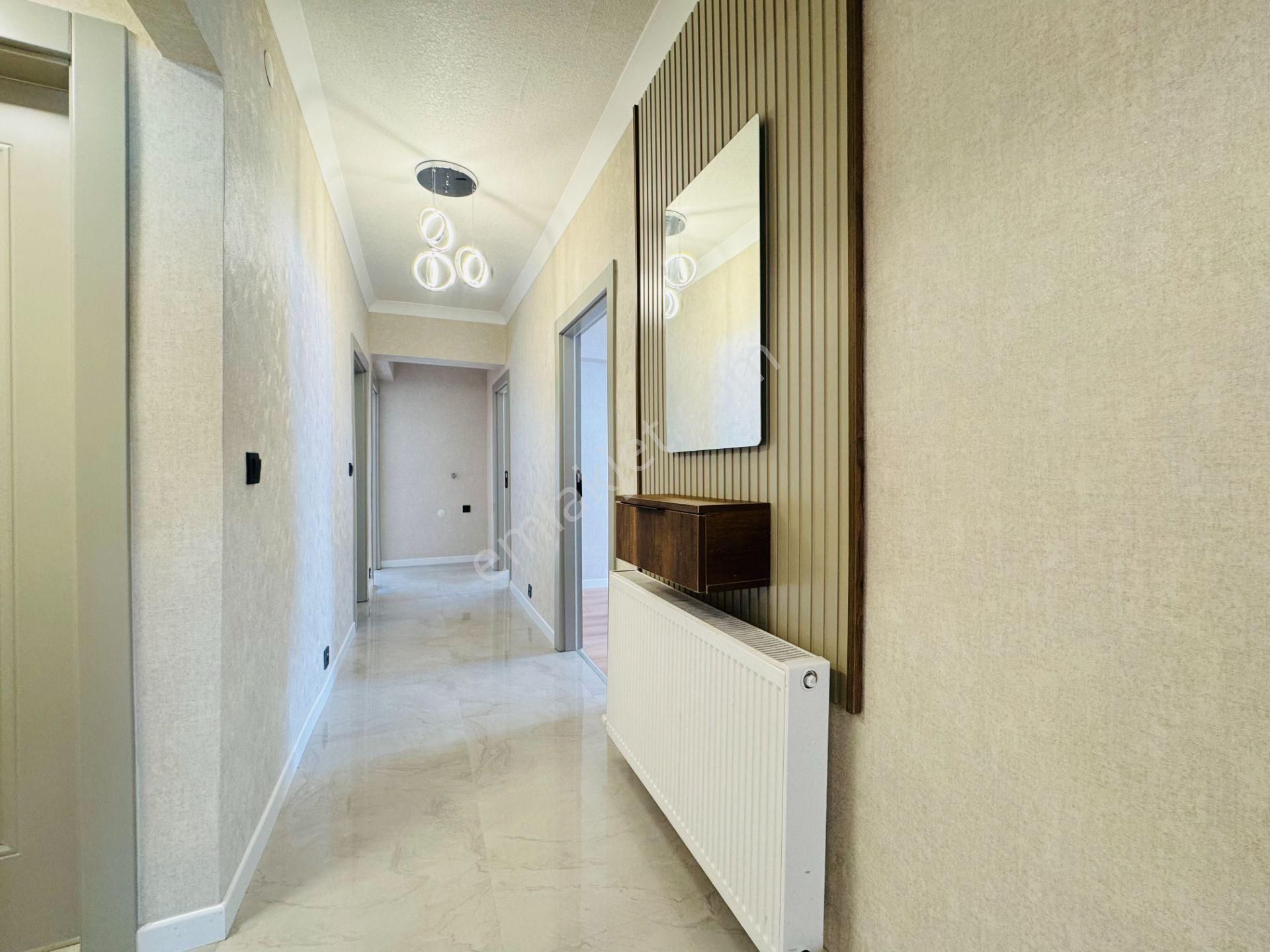 Nam-ak Emlak'tan ▓ Fatih Mah, 4+1 160m² 2 Banyolu Arakat Full Yapılı - Görsel 33