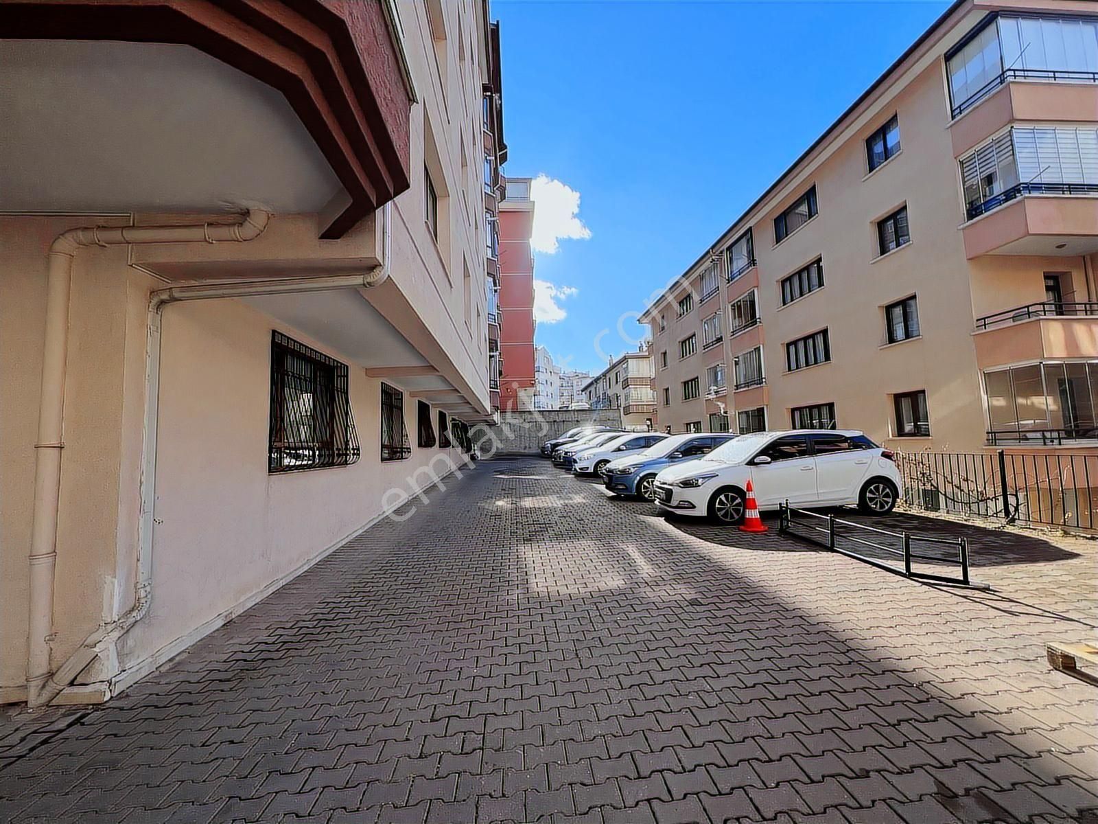 Redstone Castle Çankaya Cevizlidere Mahallesi Satılık 3+1 Daire - Görsel 4