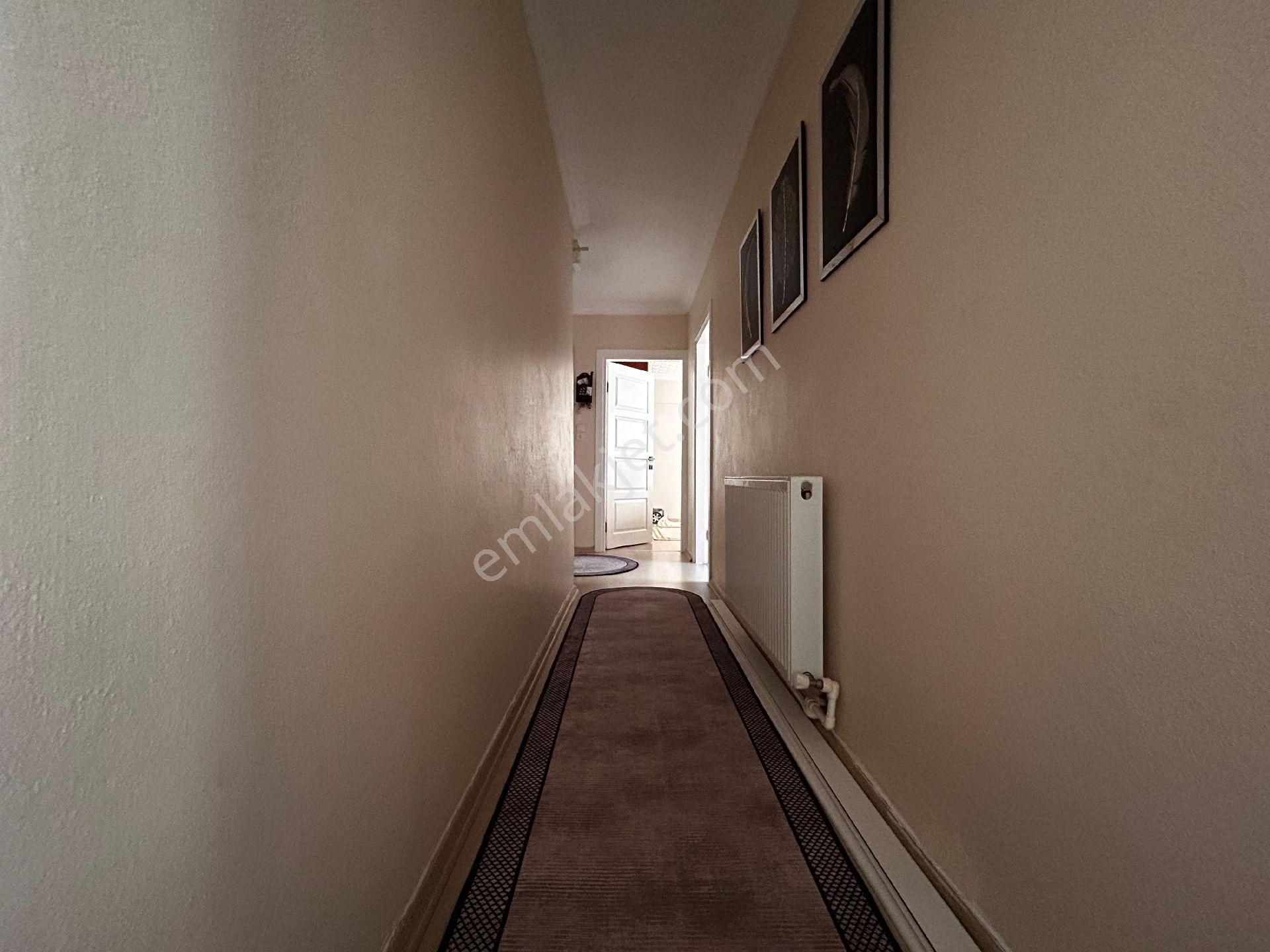 Ayvalık 150 Evler Mahalle'sinde 2+1 Satılık Daire - Görsel 10