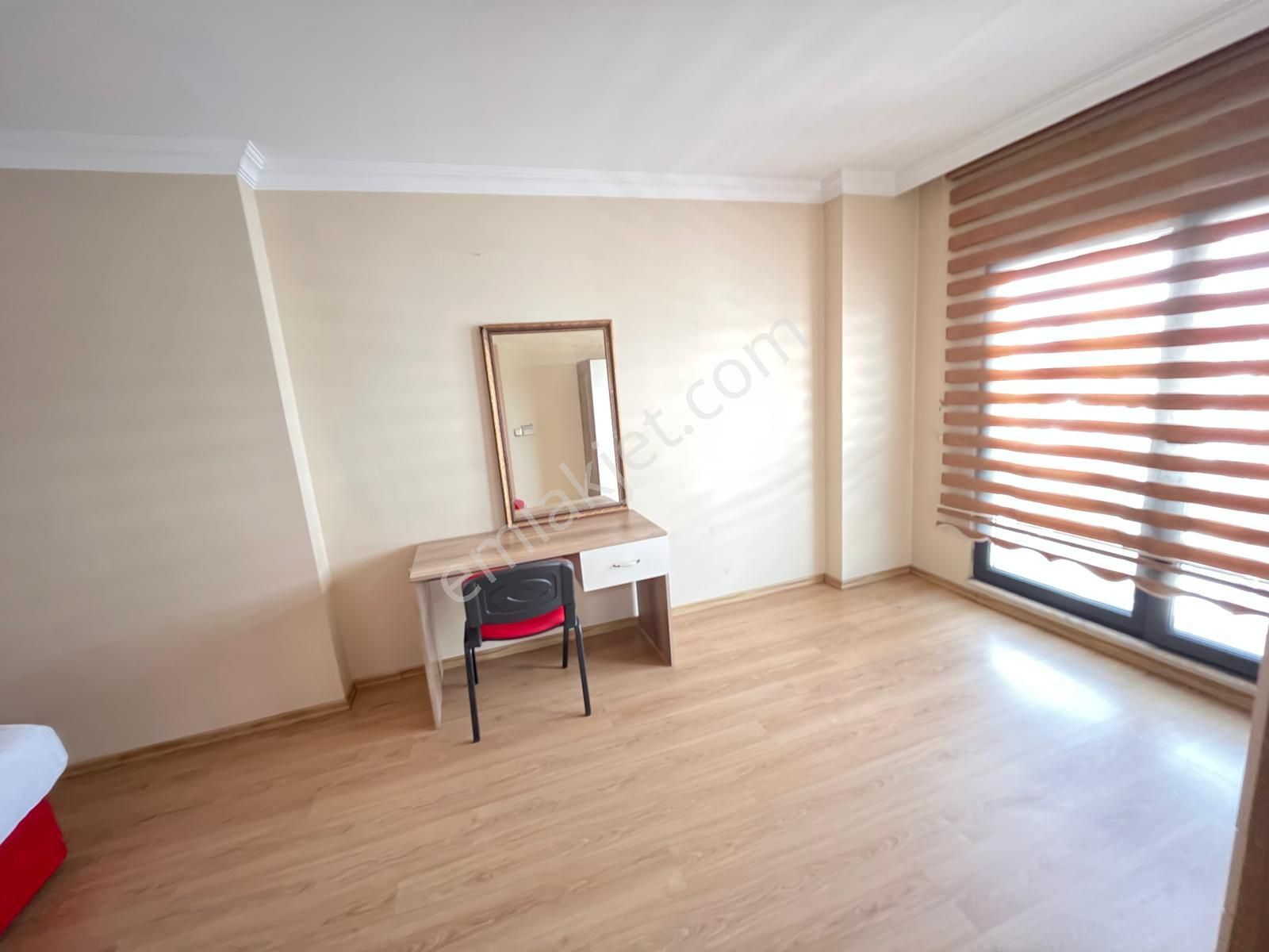 Trabzonda Kiralık 1+1 Eşyalı Daire - Görsel 12