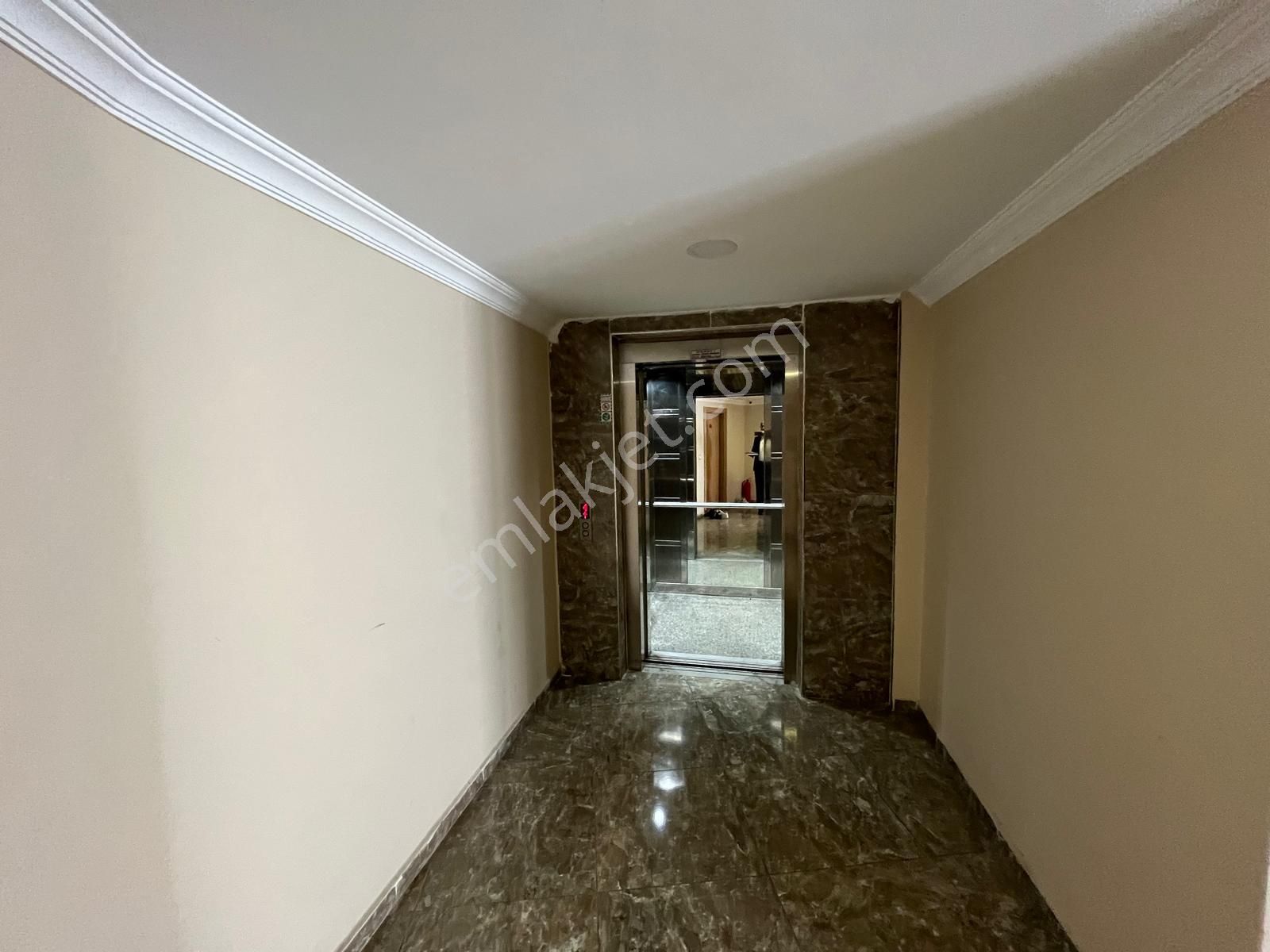 Trabzonda Kiralık 1+1 Eşyalı Daire - Görsel 11