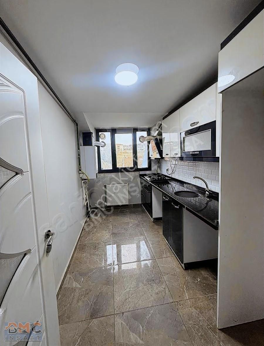 Özsami Konaklarında 2+1 Teraslı Deniz Manzaralı Çatı Katı - Görsel 11