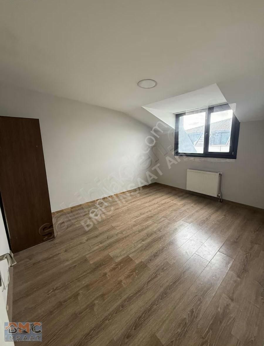 Özsami Konaklarında 2+1 Teraslı Deniz Manzaralı Çatı Katı - Görsel 14