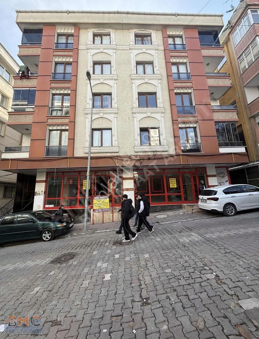 2 Katlı 800m2 İki Ayrı Tapulu Yüksek Kira Getirili Satılık